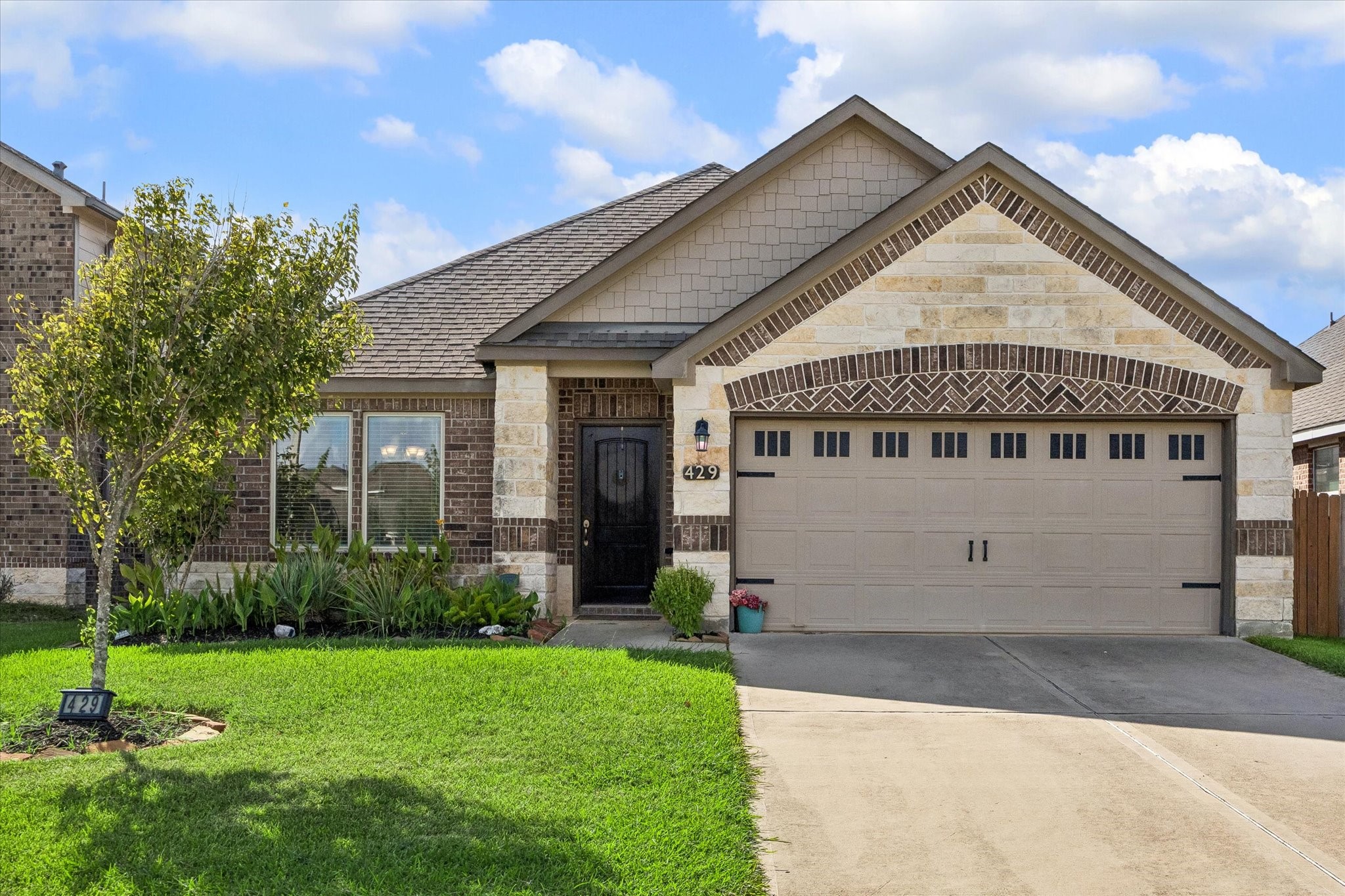 429 Lake Line Drive Property Photo 1