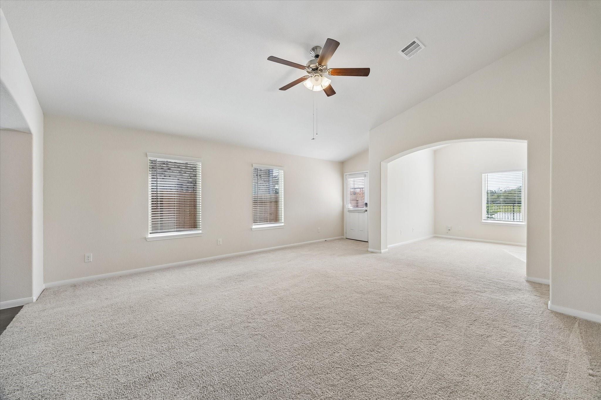 429 Lake Line Drive, Alvin Tx 77511 Property Photo 11