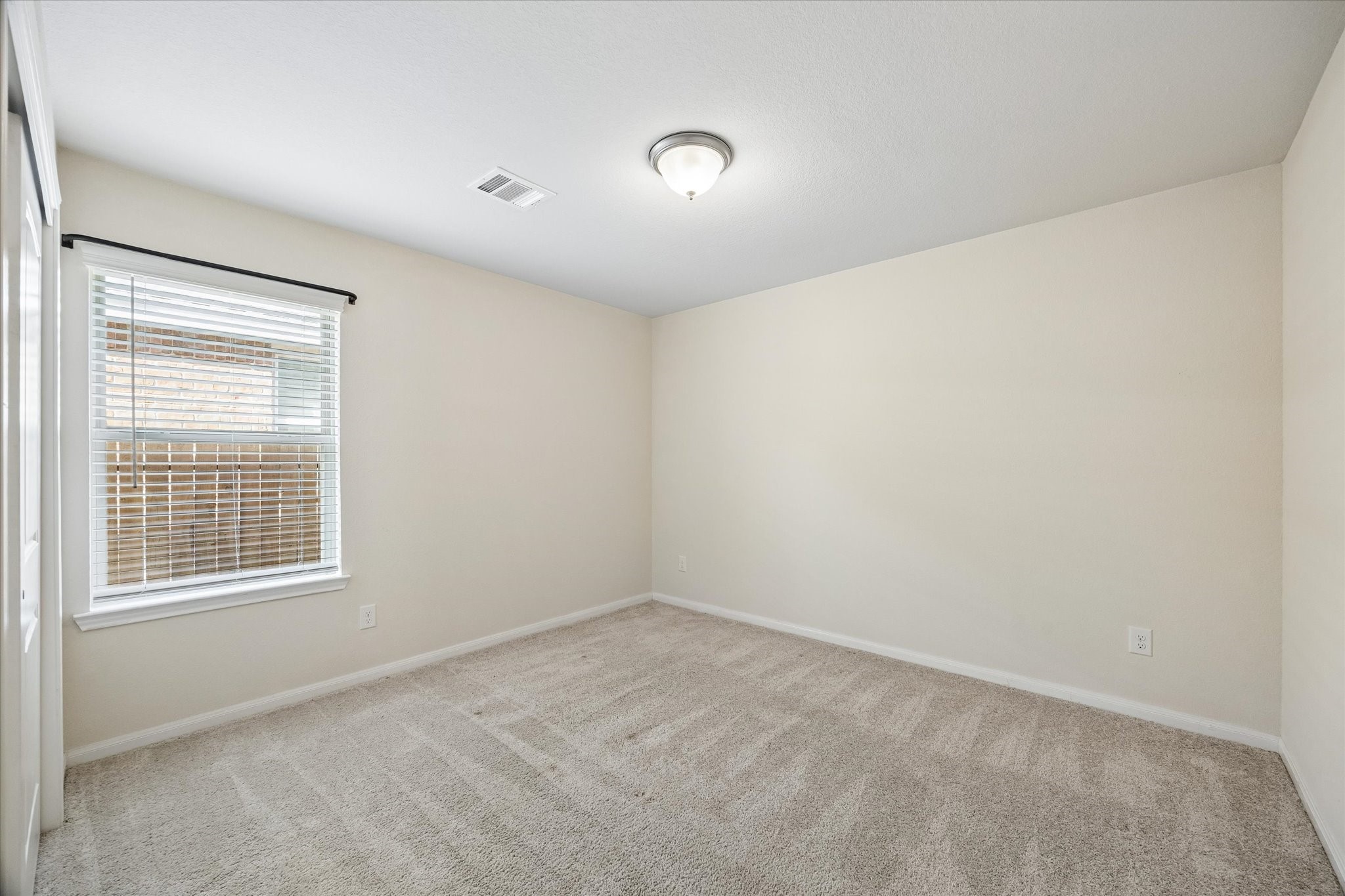 429 Lake Line Drive Property Photo 15