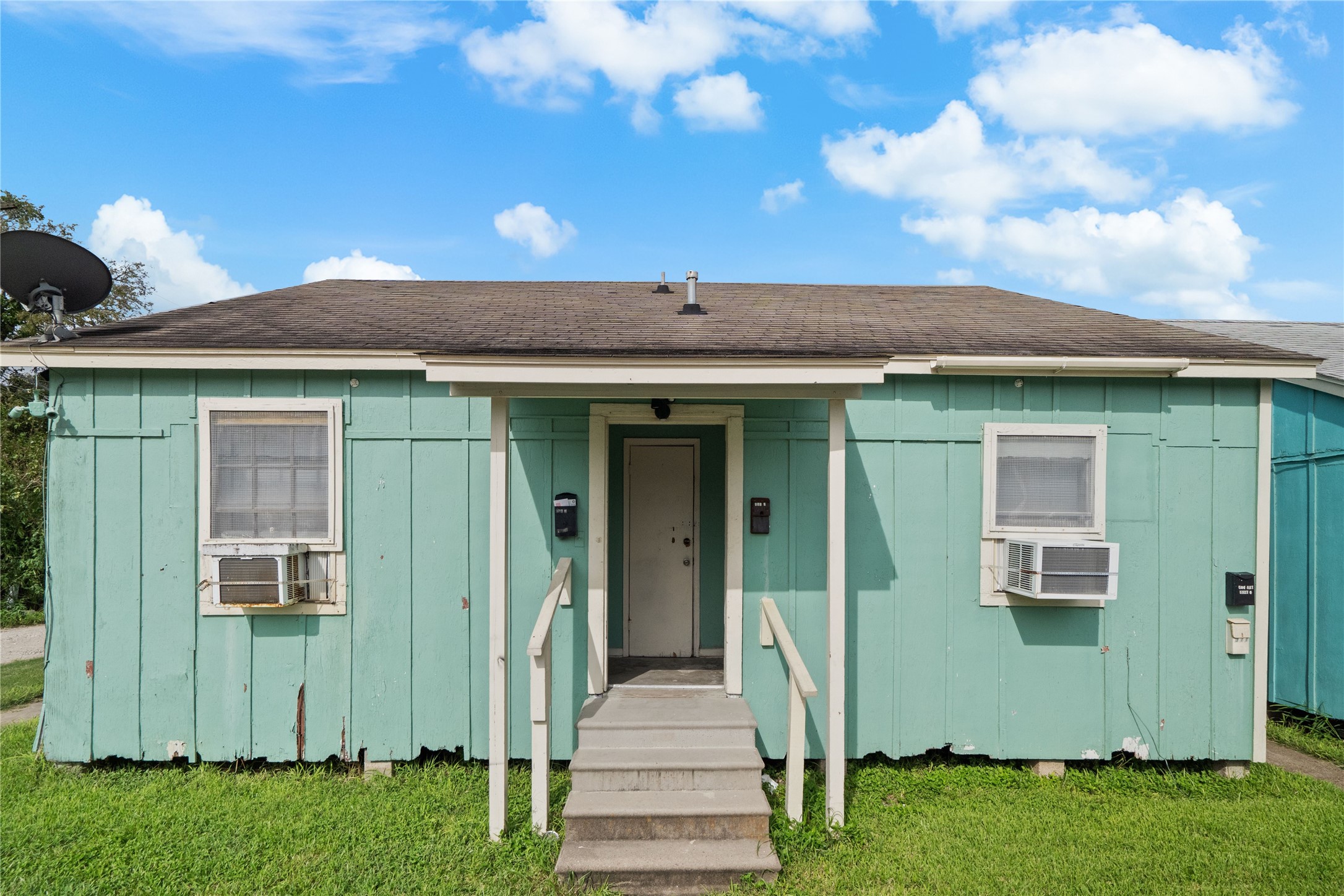 311 9th Street N B Property Photo
