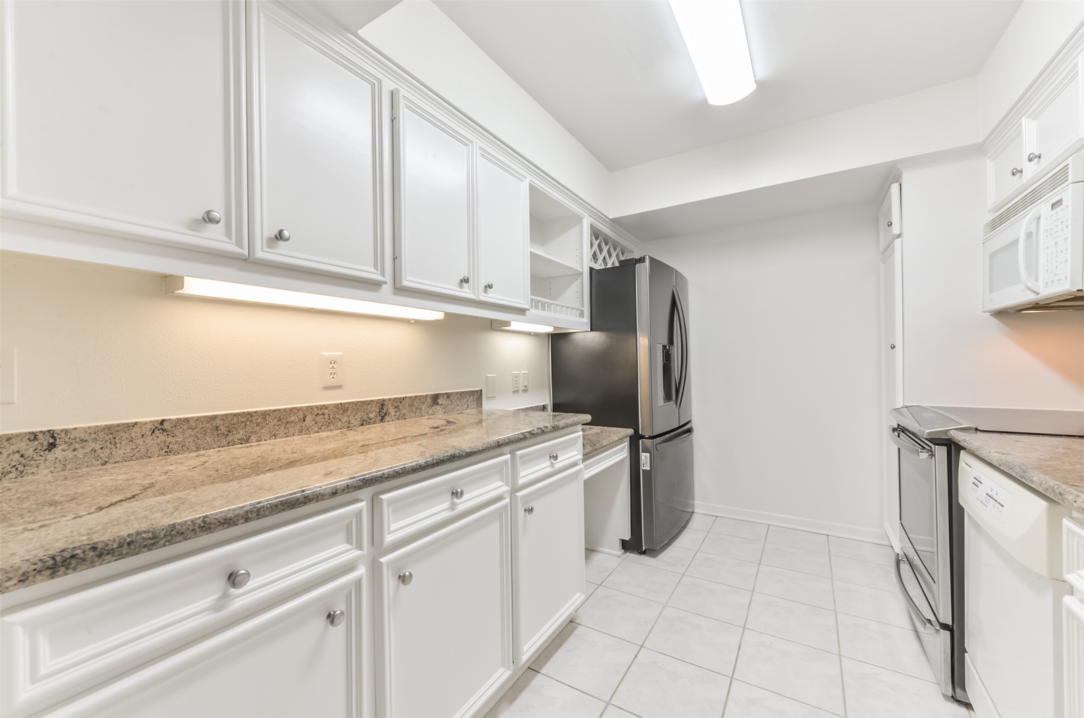 14341 Misty Meadow Ln Property Photo 15