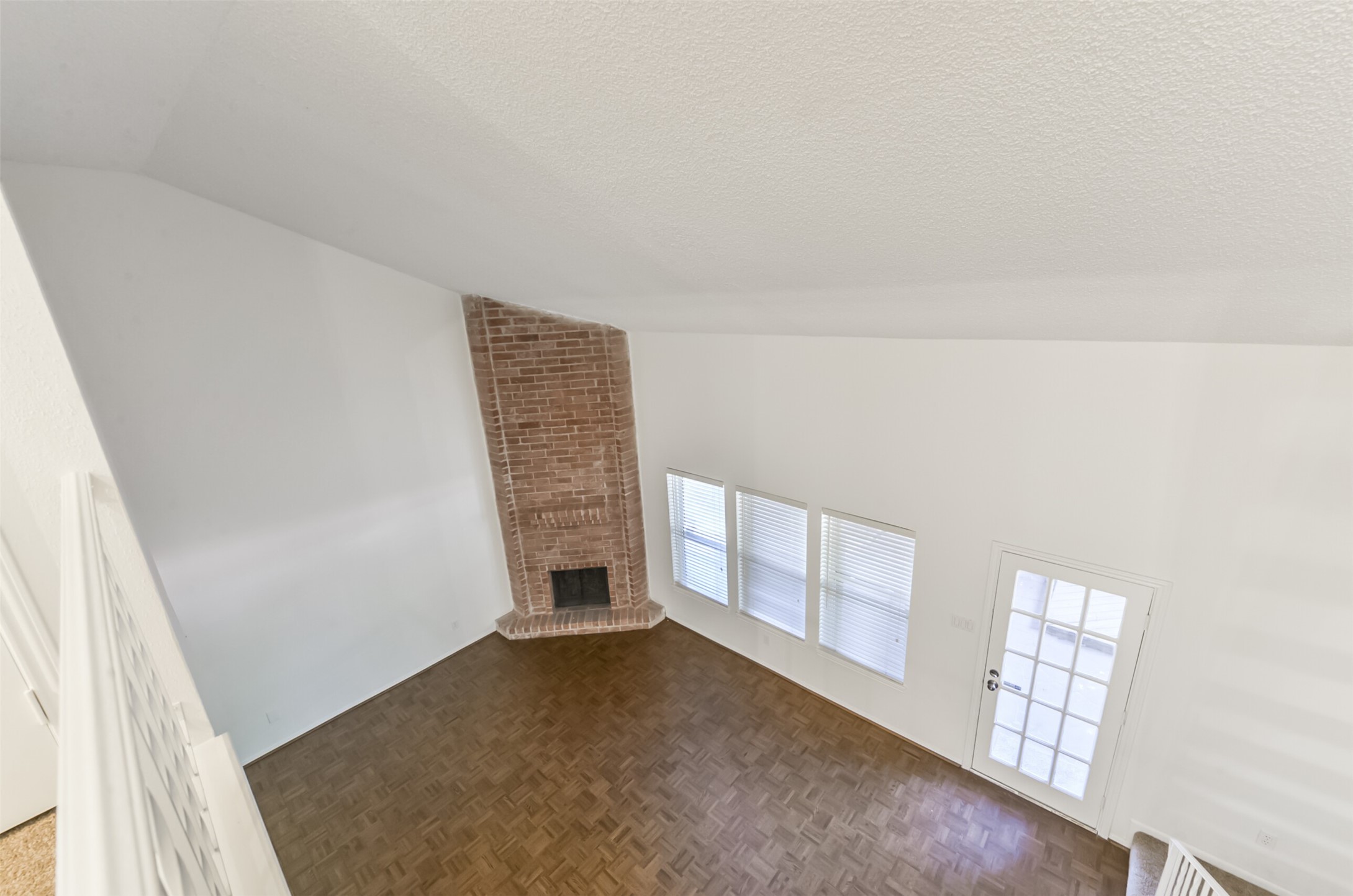 14341 Misty Meadow Ln Property Photo 33