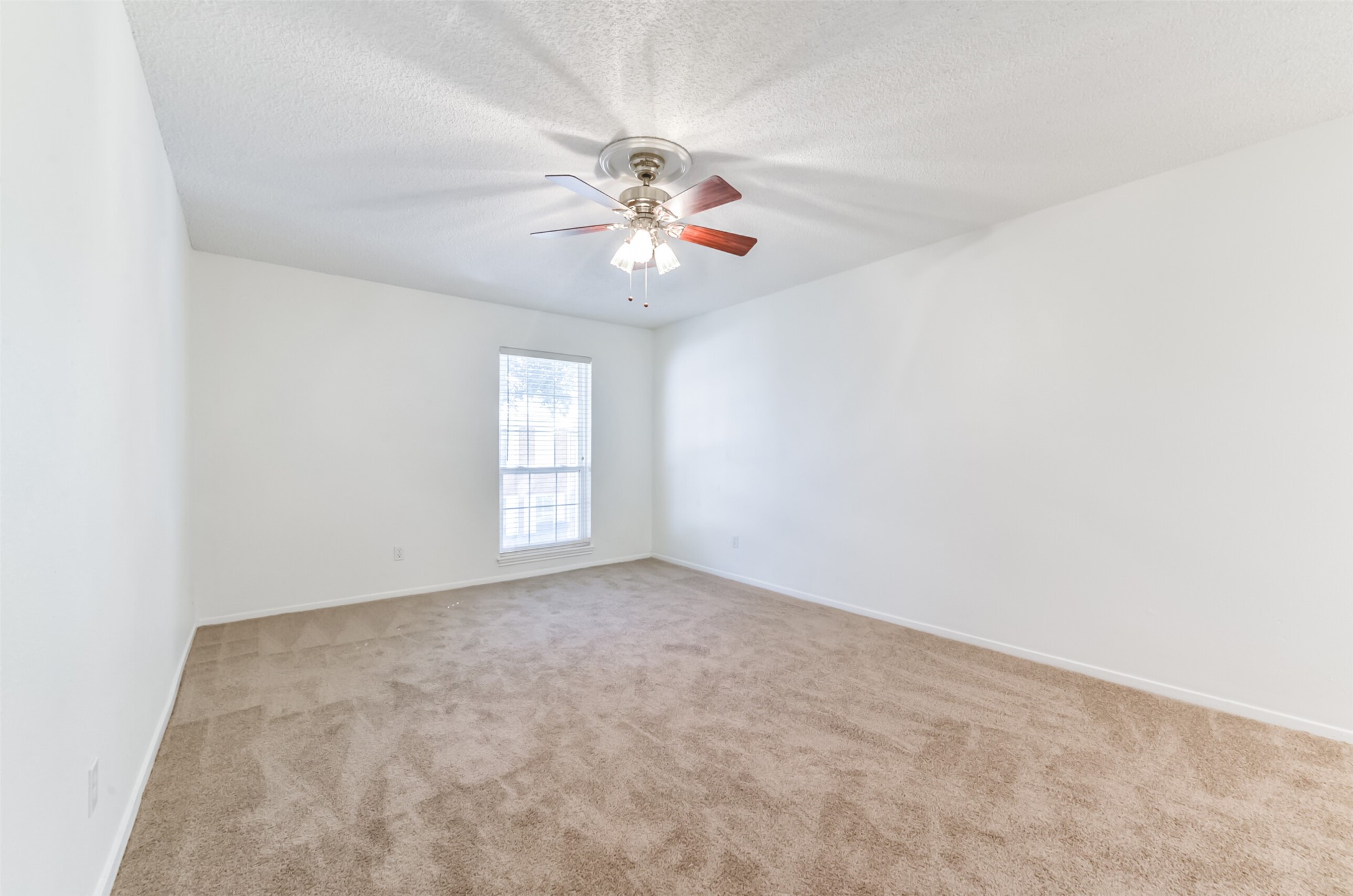 14341 Misty Meadow Ln Property Photo 40