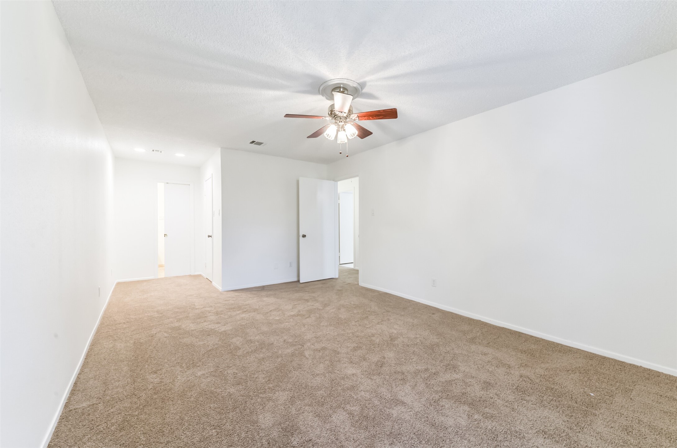 14341 Misty Meadow Ln Property Photo 41