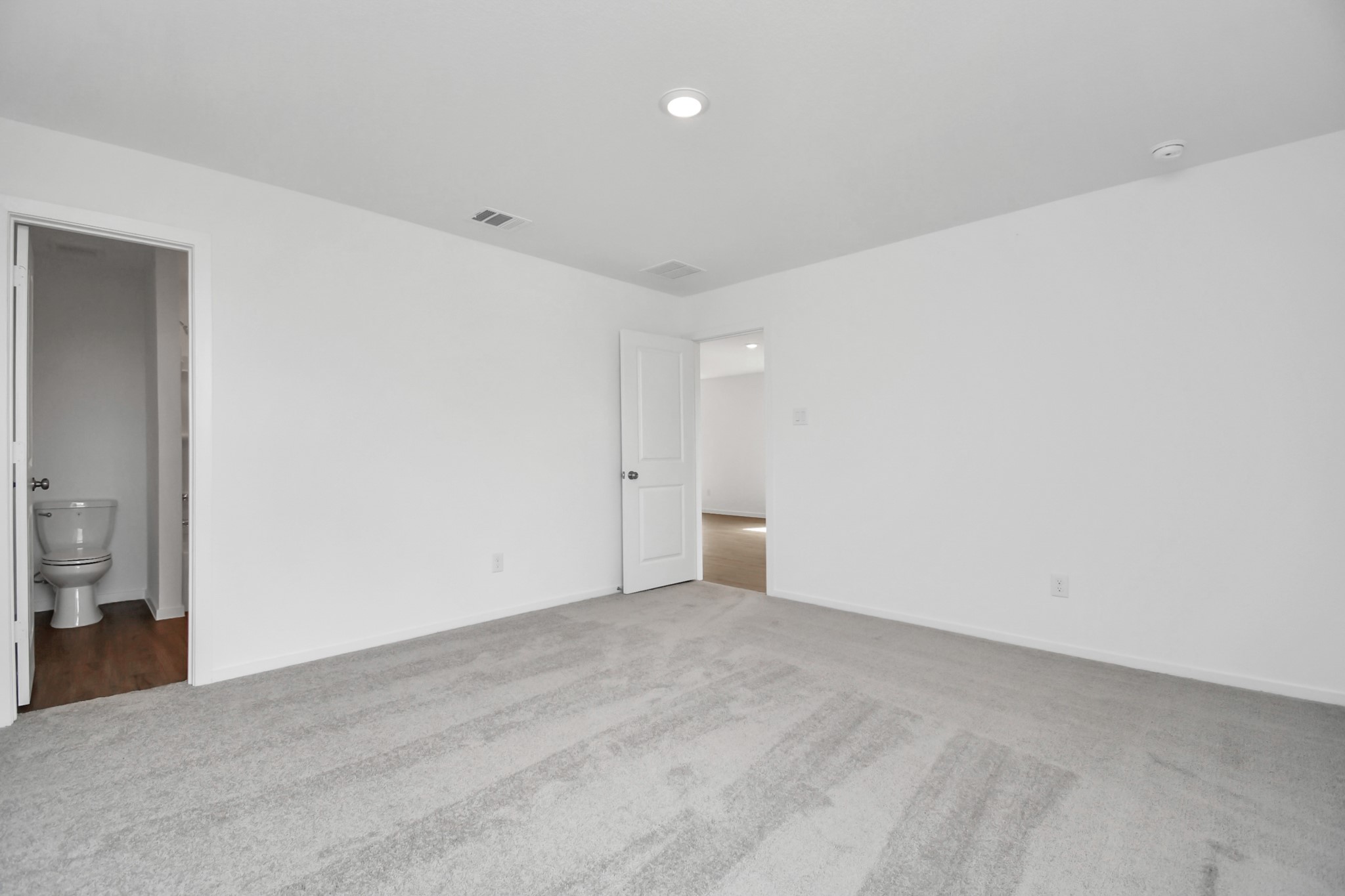 1627 Windrose Bend Property Photo 12