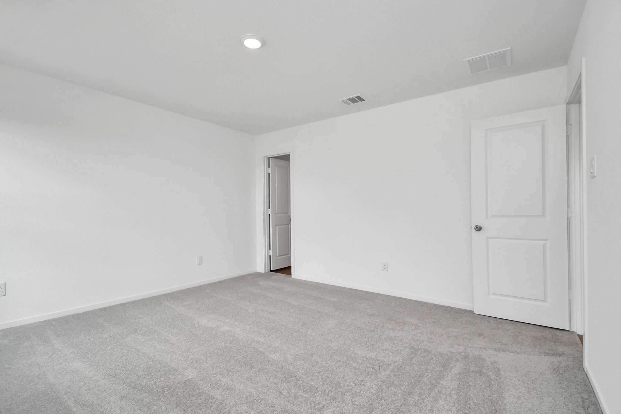 1627 Windrose Bend Property Photo 13