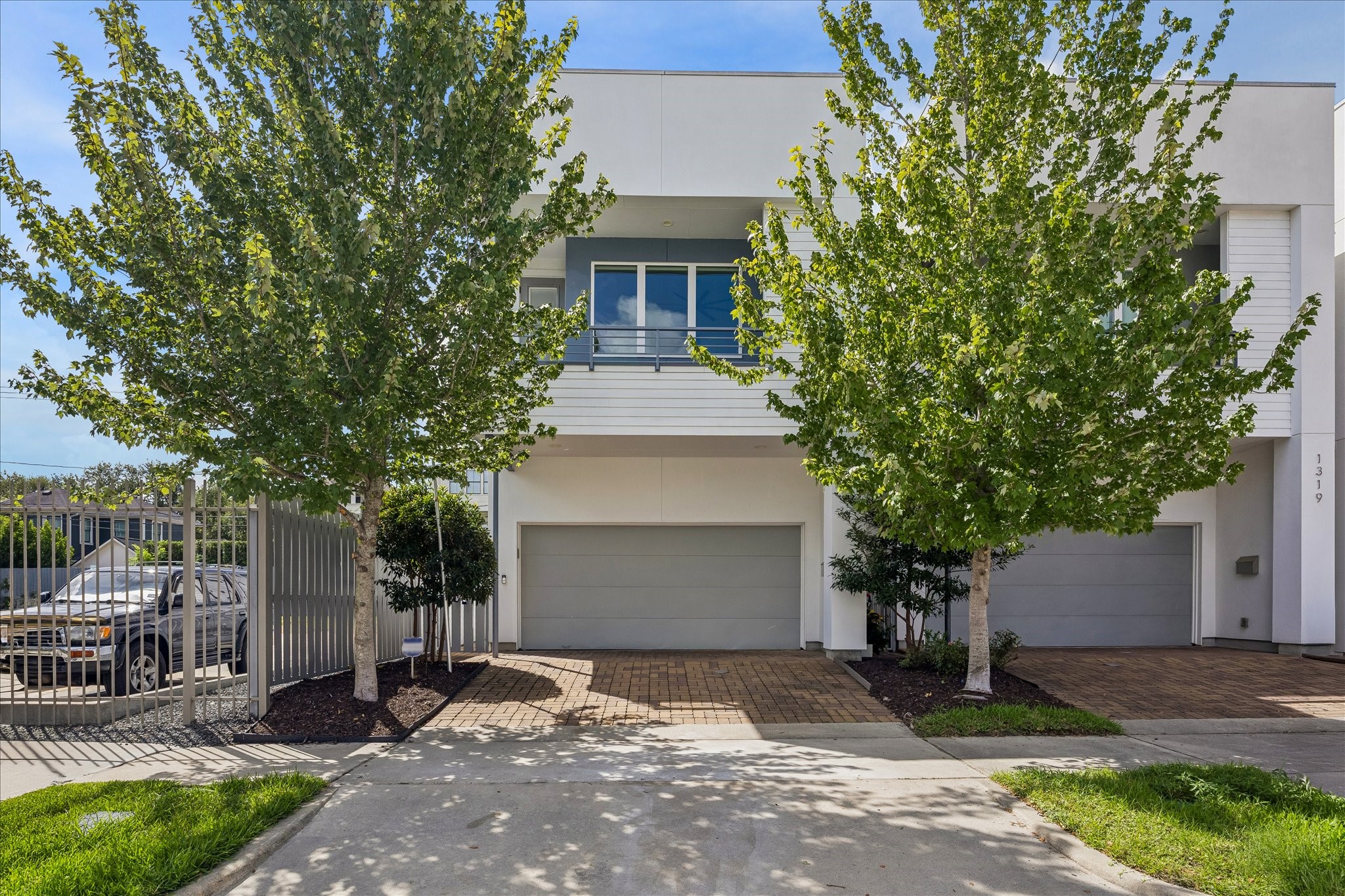1317 W Clay Street Property Photo 1