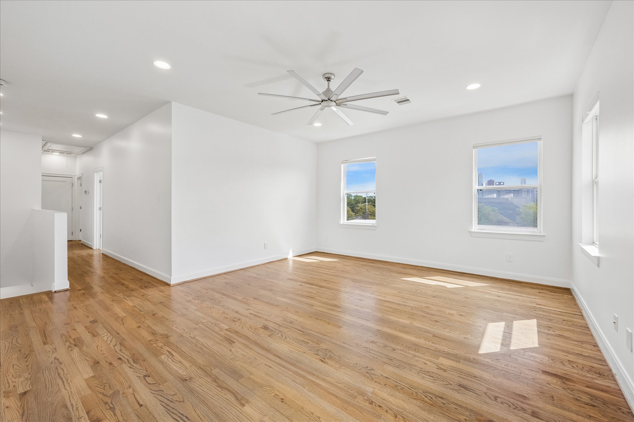1317 W Clay Street Property Photo 24