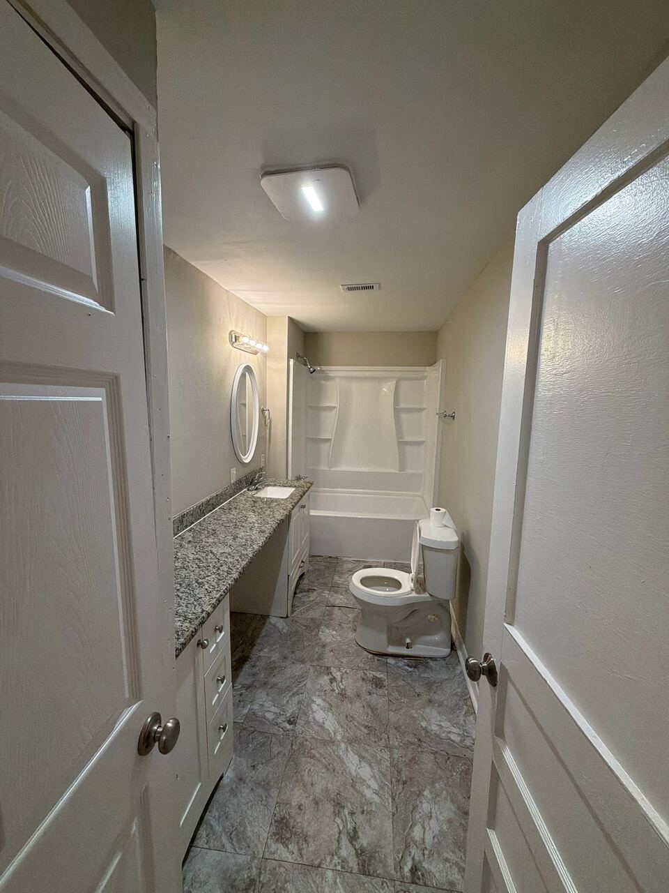4622 Falls St Property Photo 4