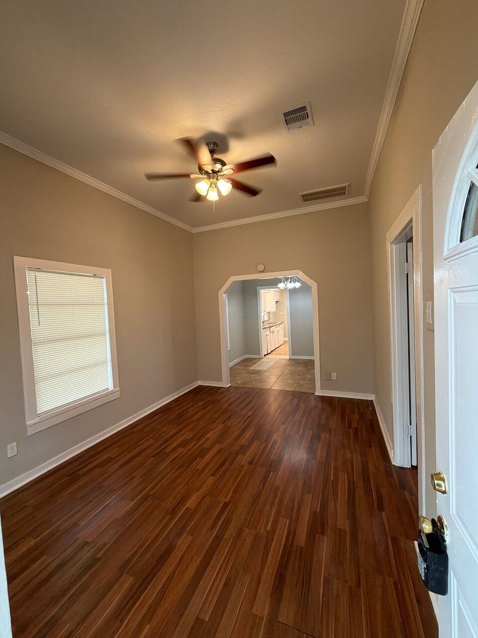 4622 Falls St Property Photo 9
