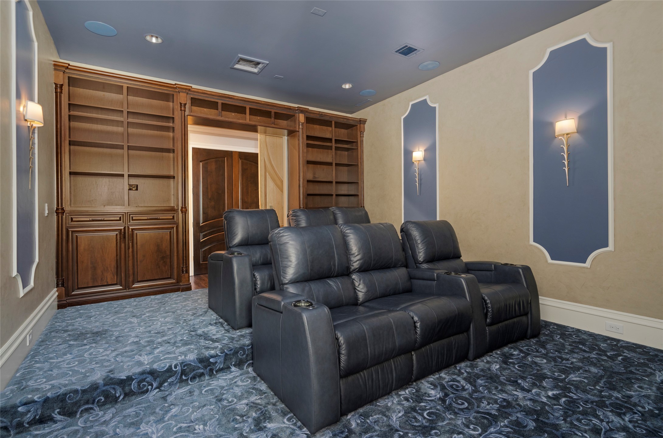 106 Big Trail Court Property Photo 27