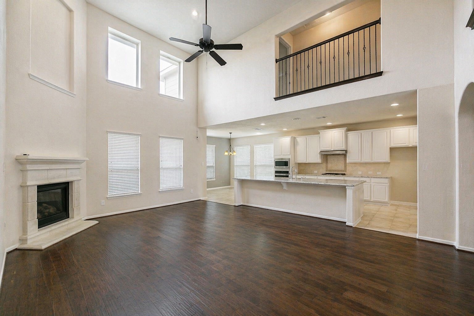 2919 Iris Gable Court Property Photo 6