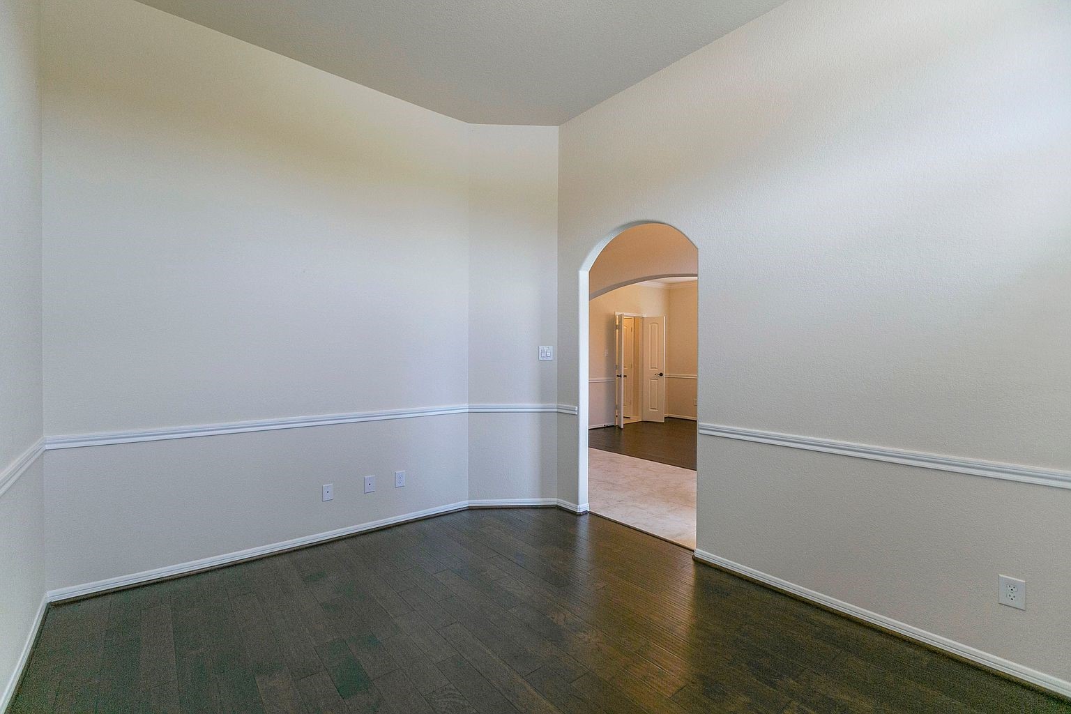 2919 Iris Gable Court Property Photo 16