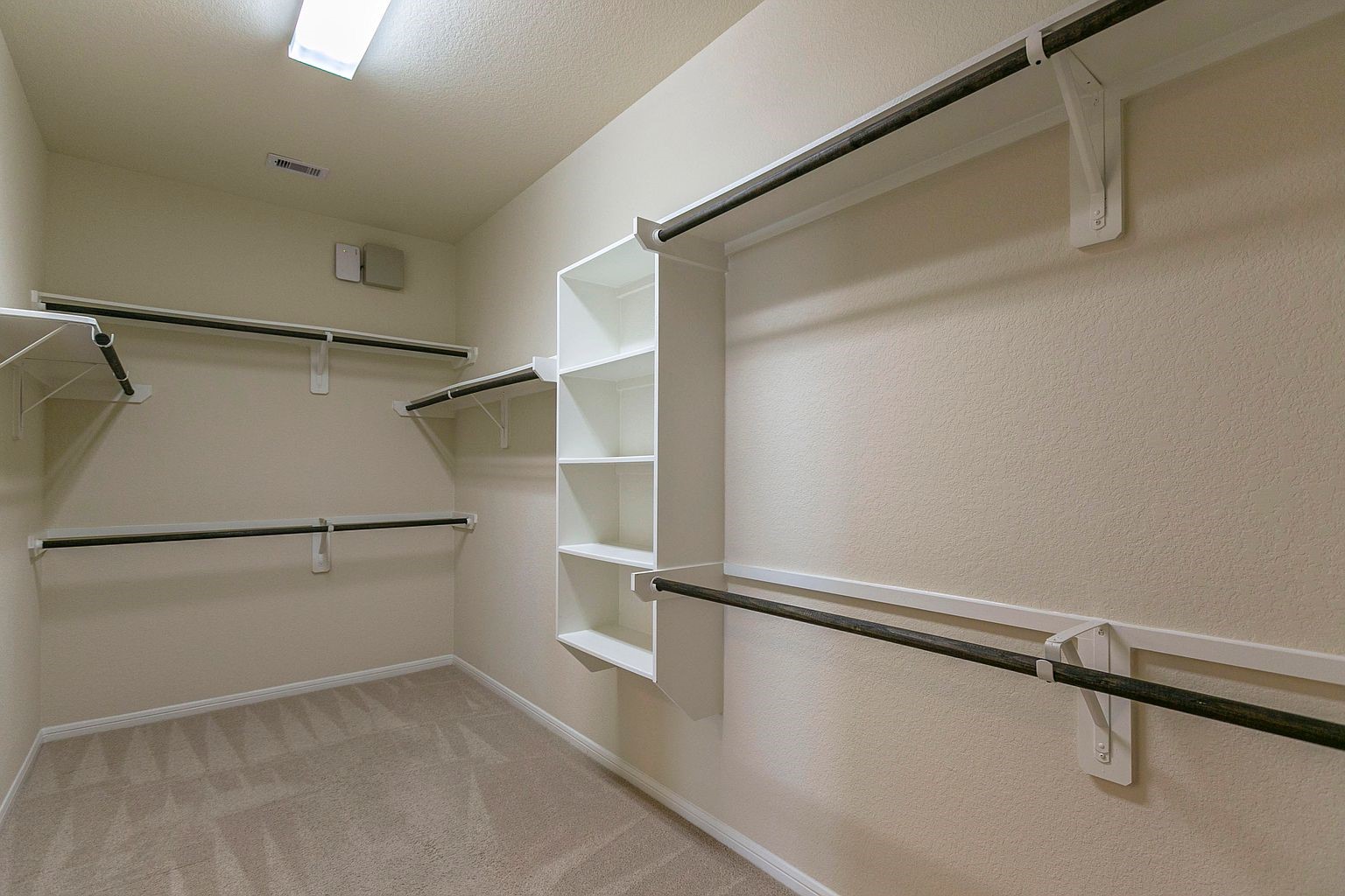 2919 Iris Gable Court Property Photo 24