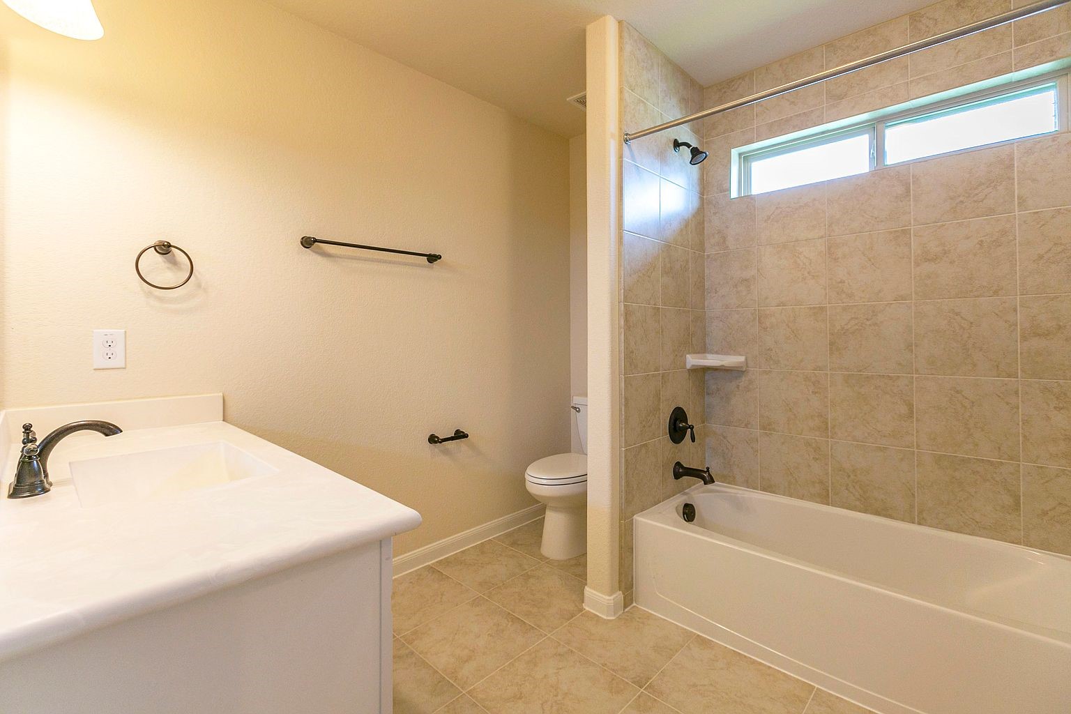 2919 Iris Gable Court Property Photo 32