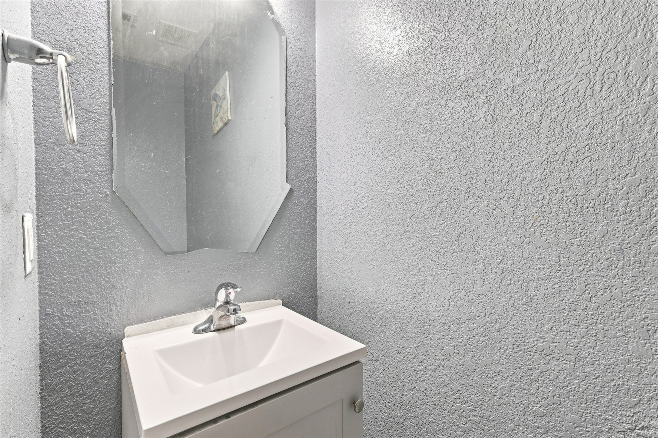 2906 Latch Lane Property Photo 7