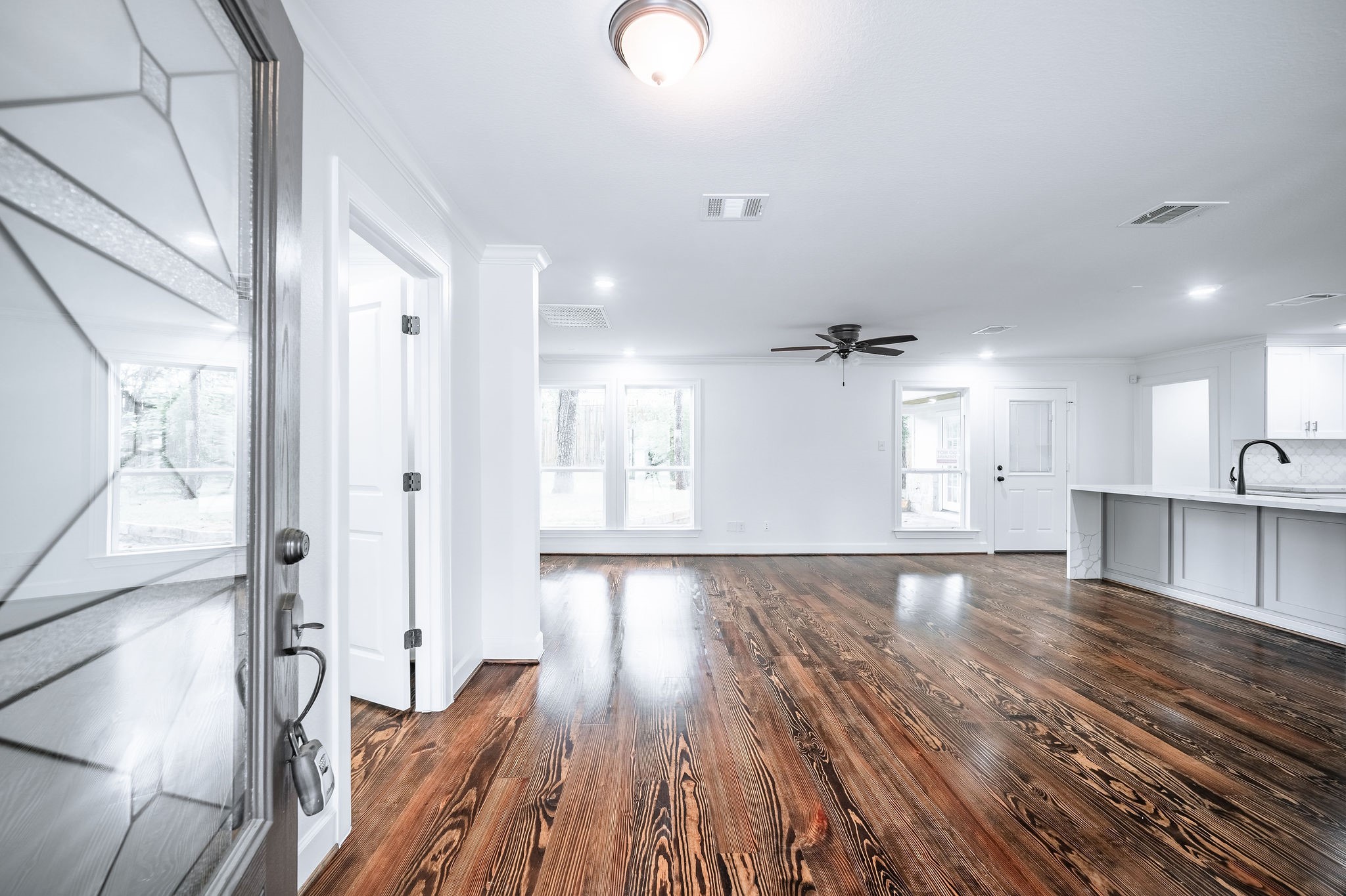 10038 Westview Drive Property Photo 5