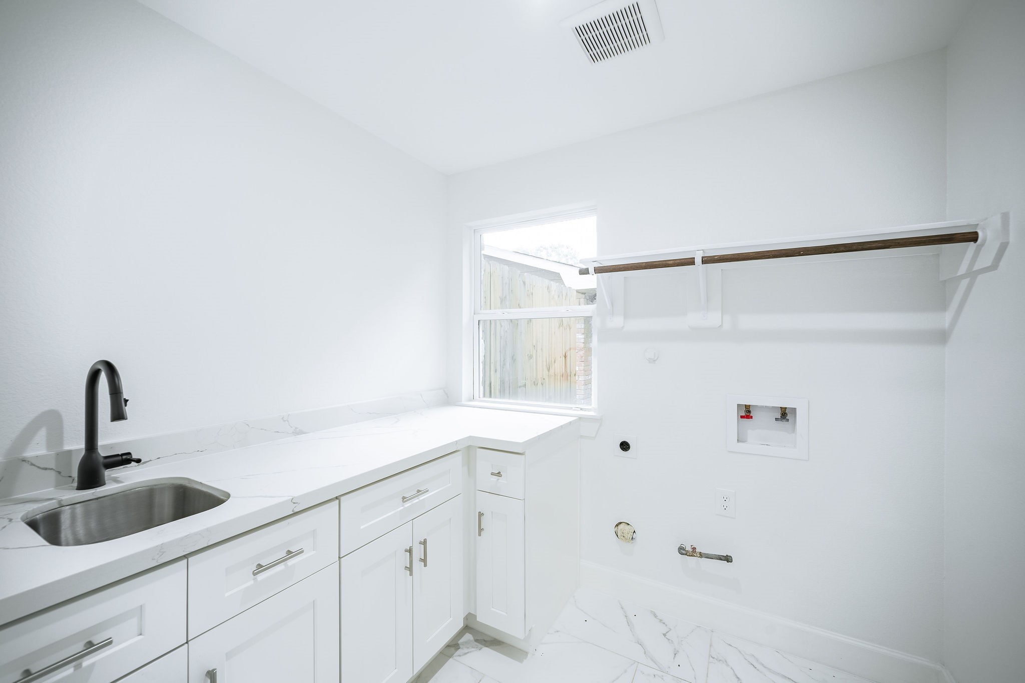 10038 Westview Drive Property Photo 17