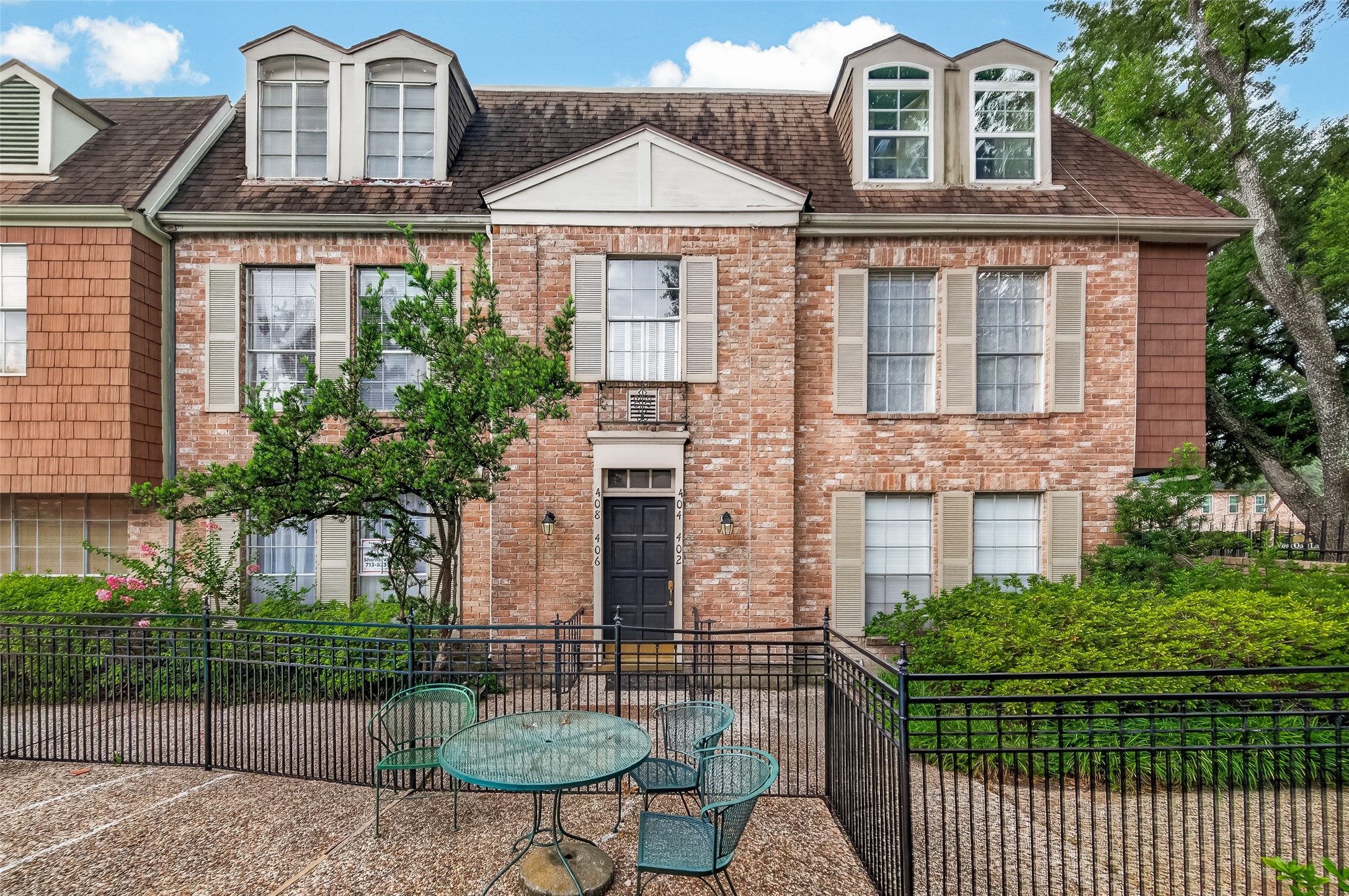 408 N Post Oak Lane 408