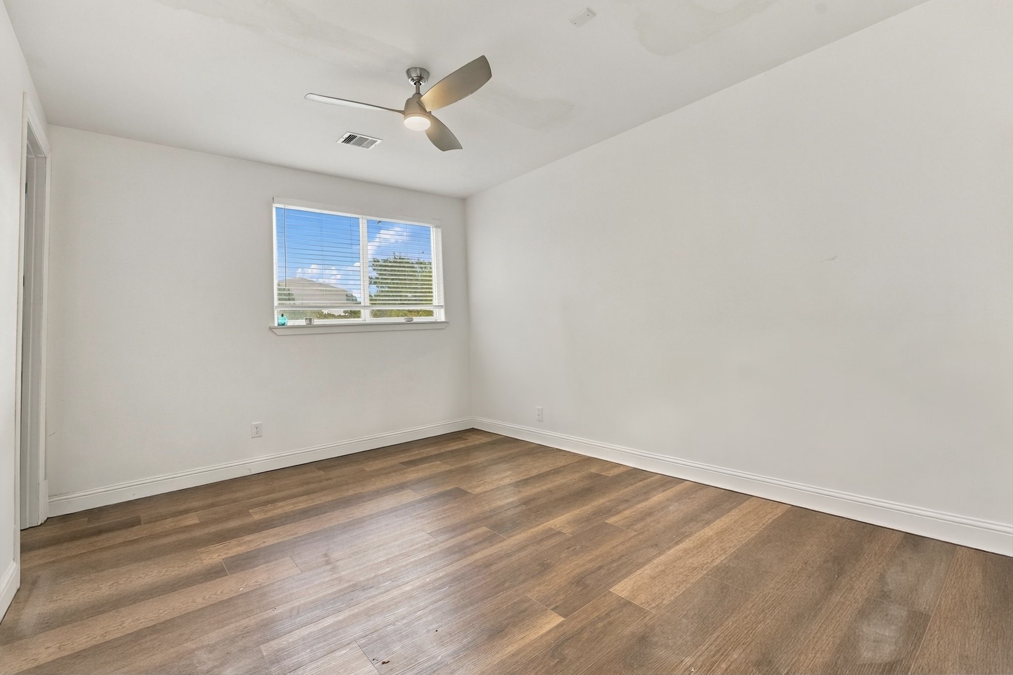 6205 Allison Road Property Photo 25