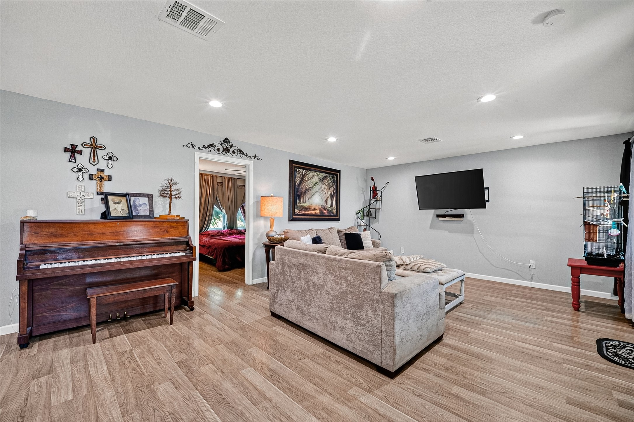 2110 Hillshire Drive Property Photo 13