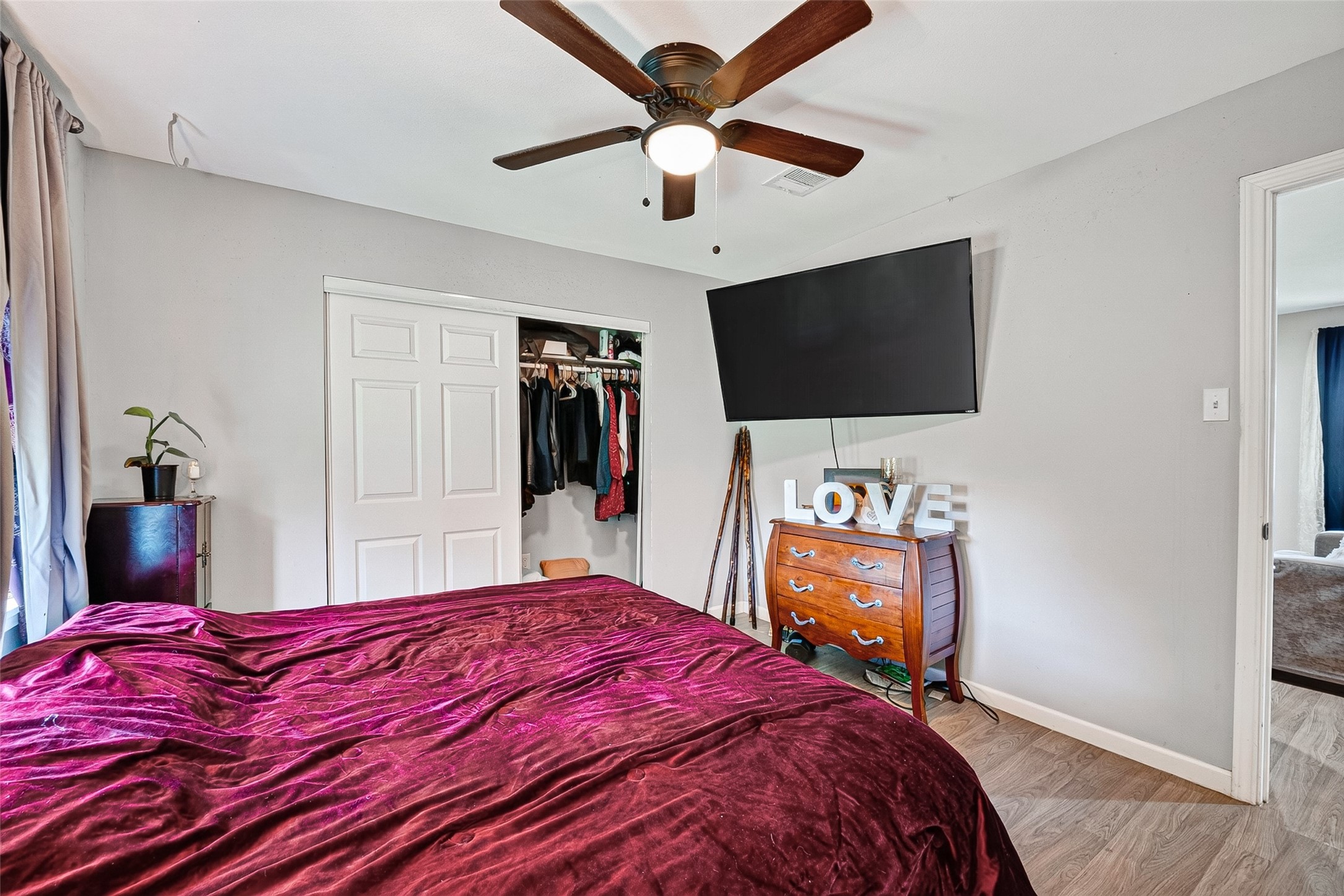 2110 Hillshire Drive Property Photo 21