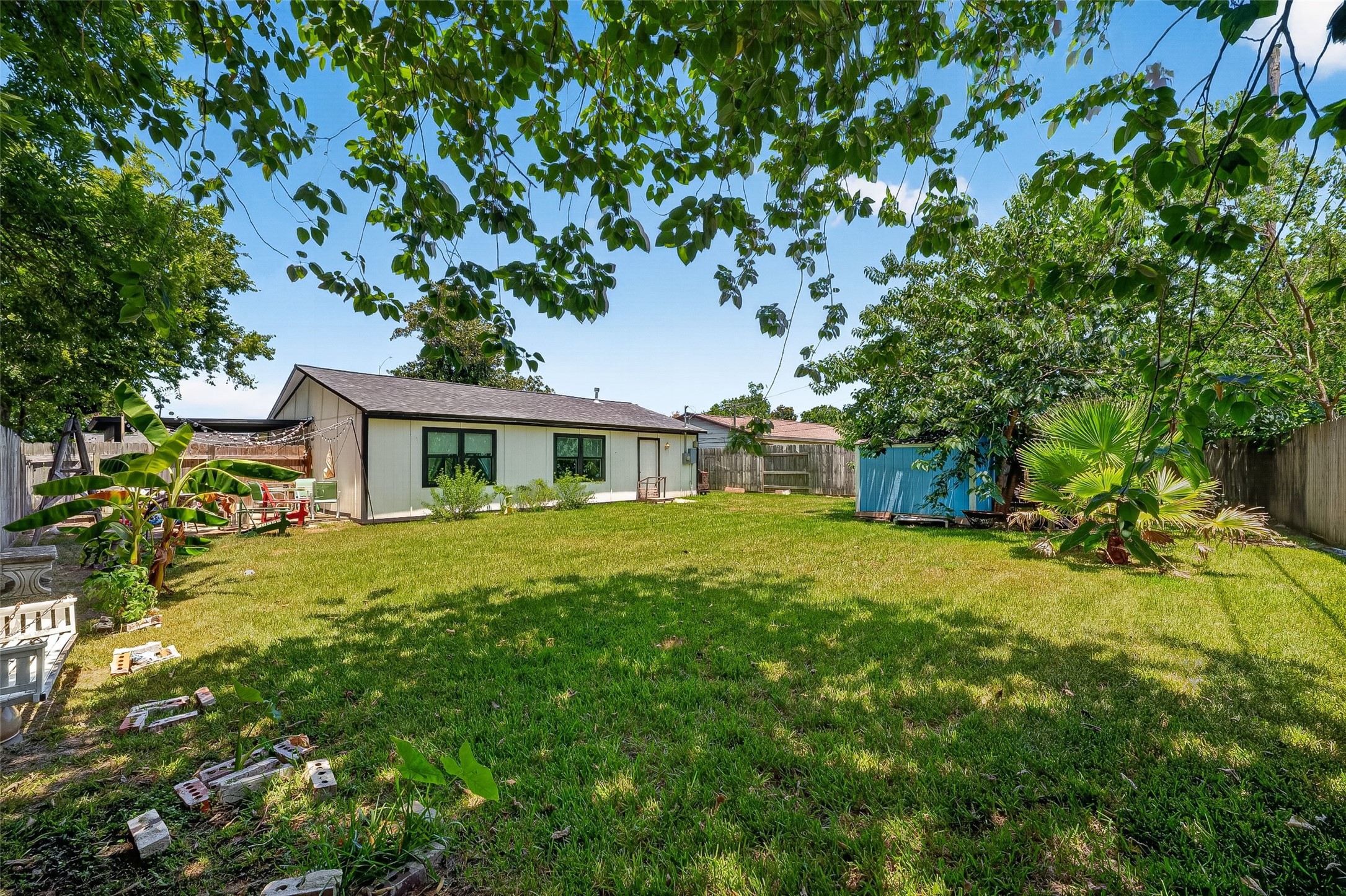 2110 Hillshire Drive Property Photo 28