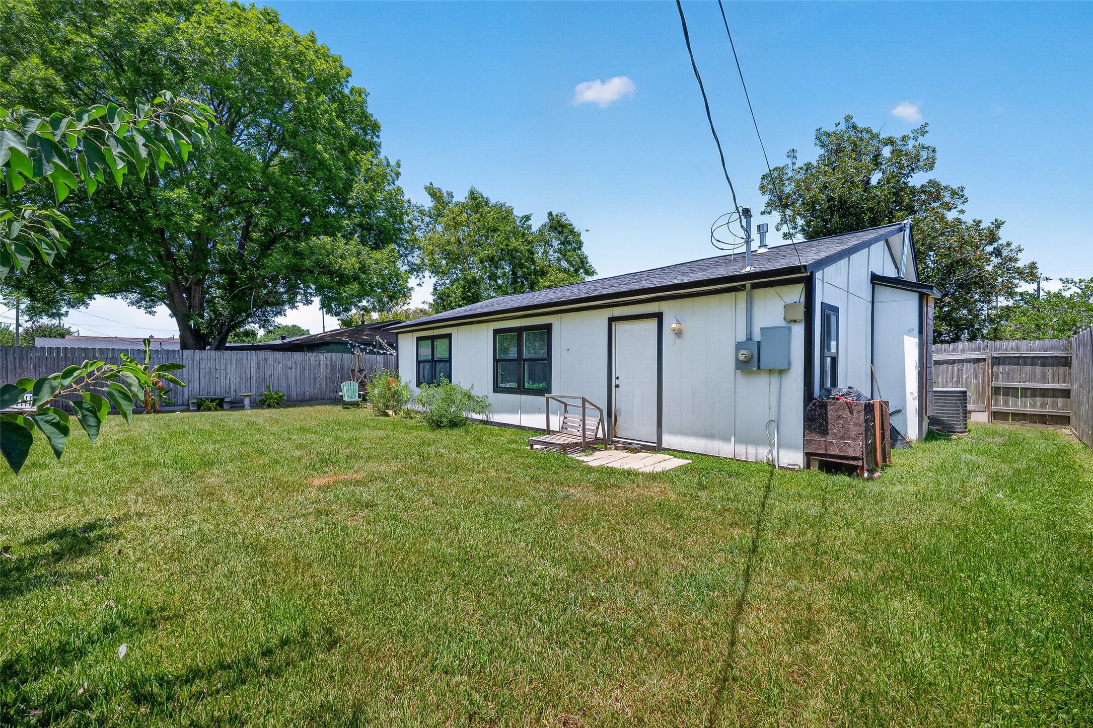 2110 Hillshire Drive Property Photo 29