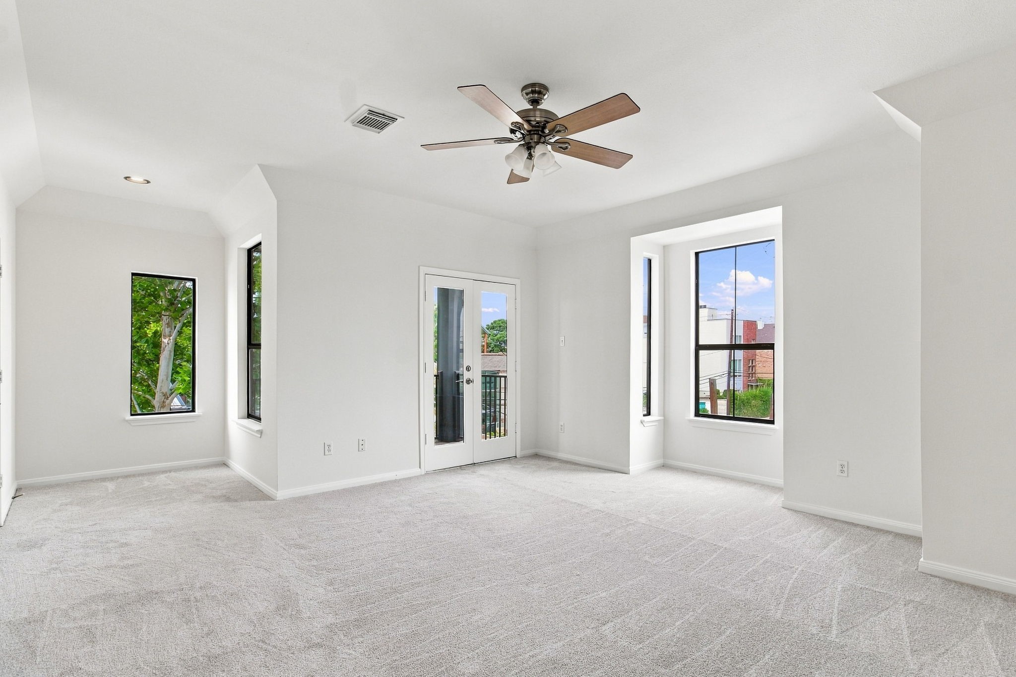 1225 Hickory Street Property Photo 22