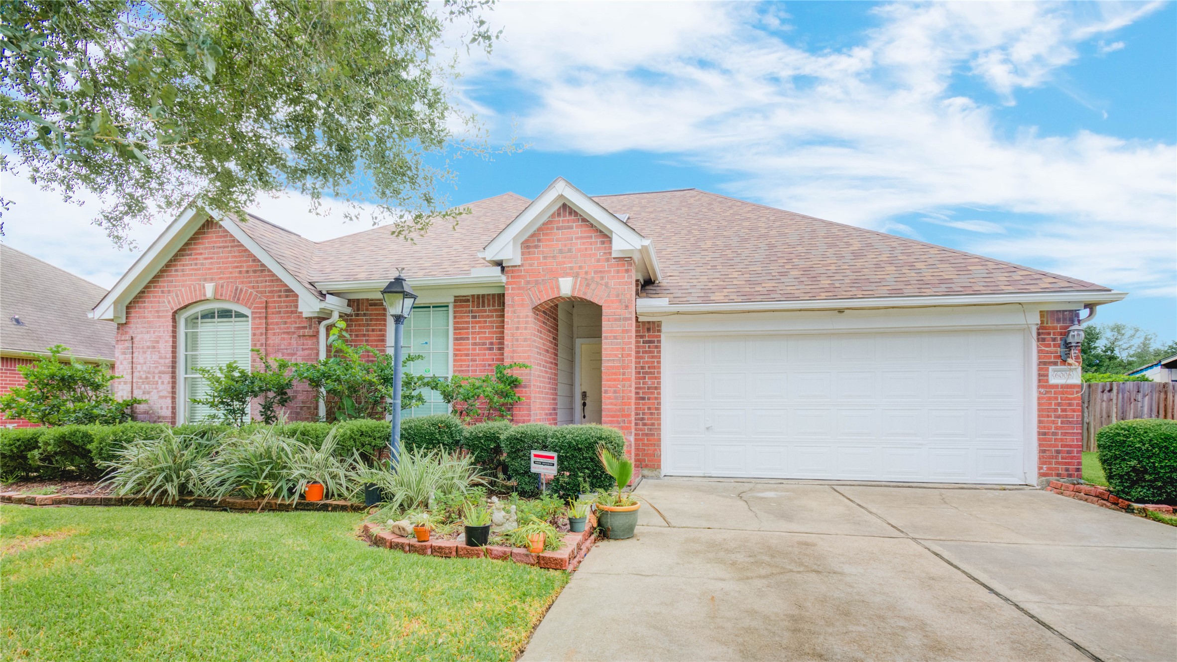 6006 Forest Plaza Court Property Photo