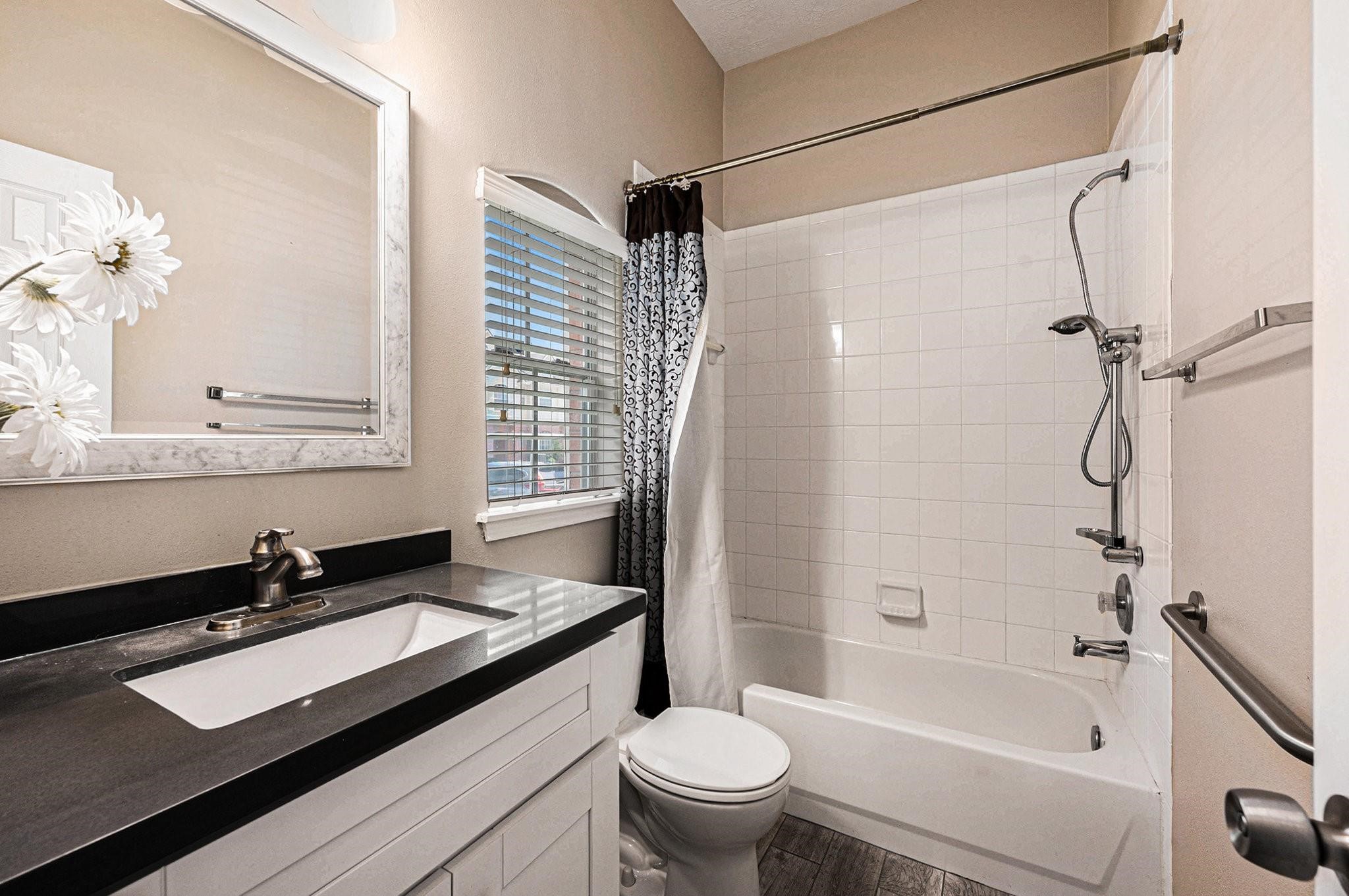 2710 Grants Lake Boulevard E3 Property Photo 13