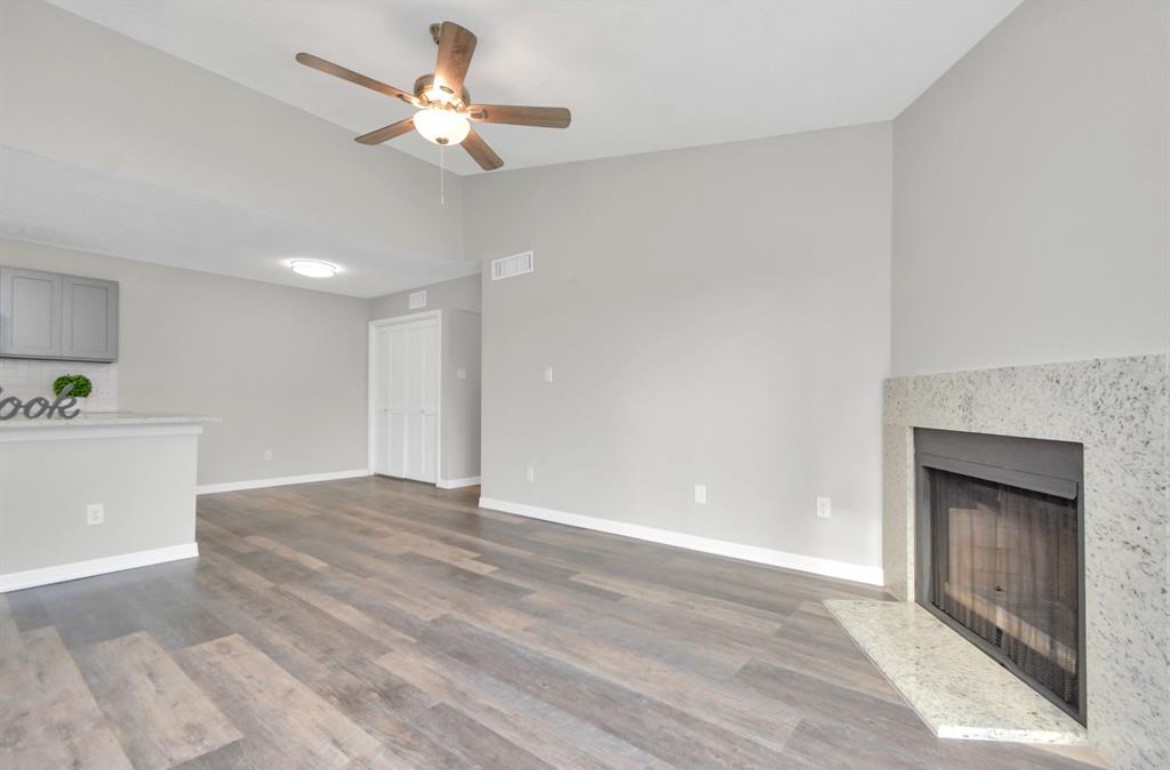 10101 S Gessner Road 811 Property Photo 15