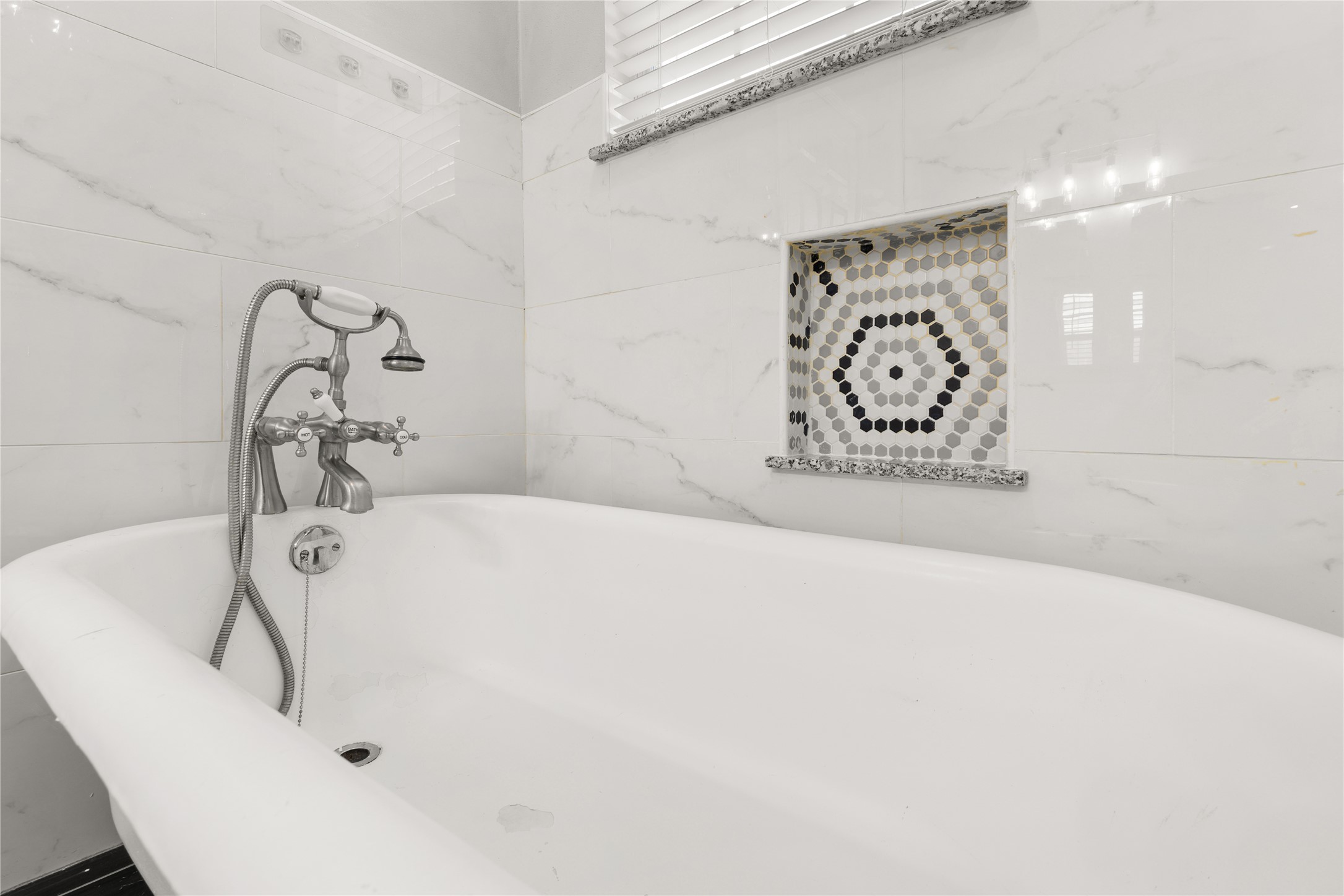 418 Neyland Street Property Photo 19
