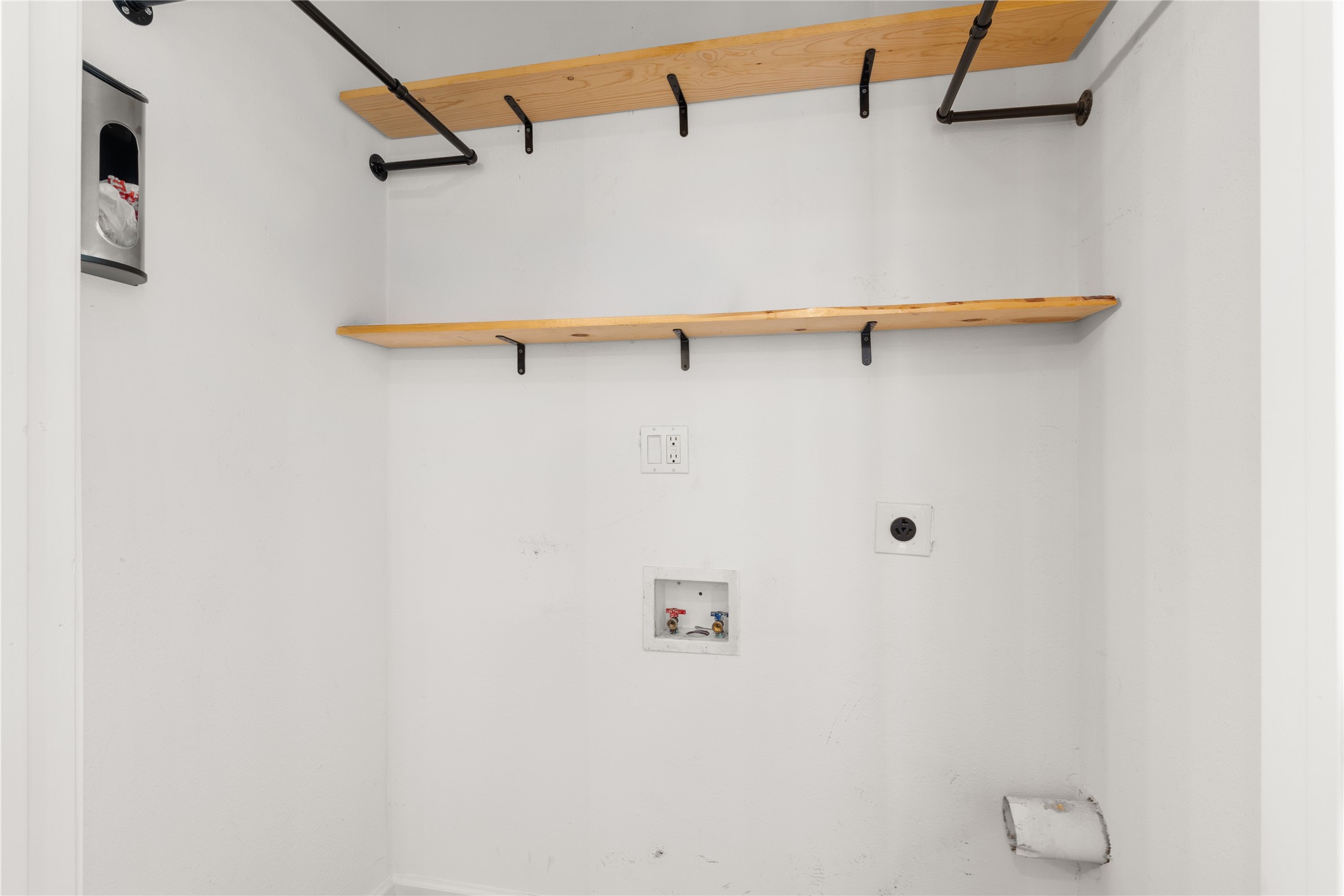 418 Neyland Street Property Photo 25