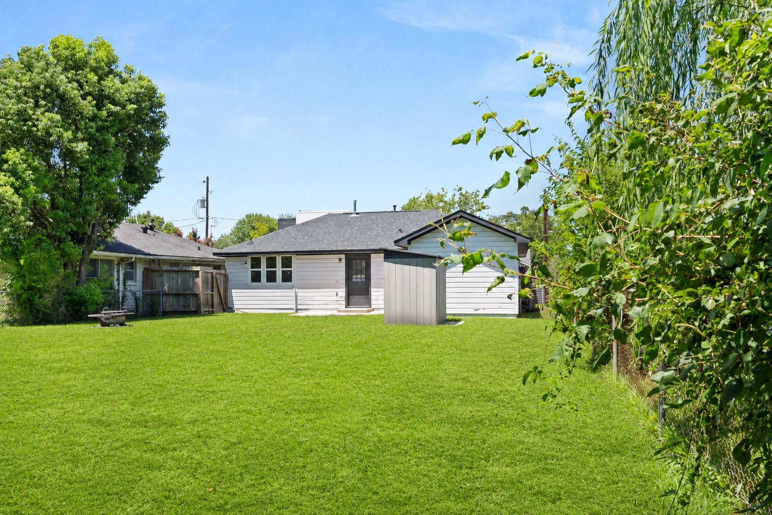 418 Neyland Street Property Photo 26