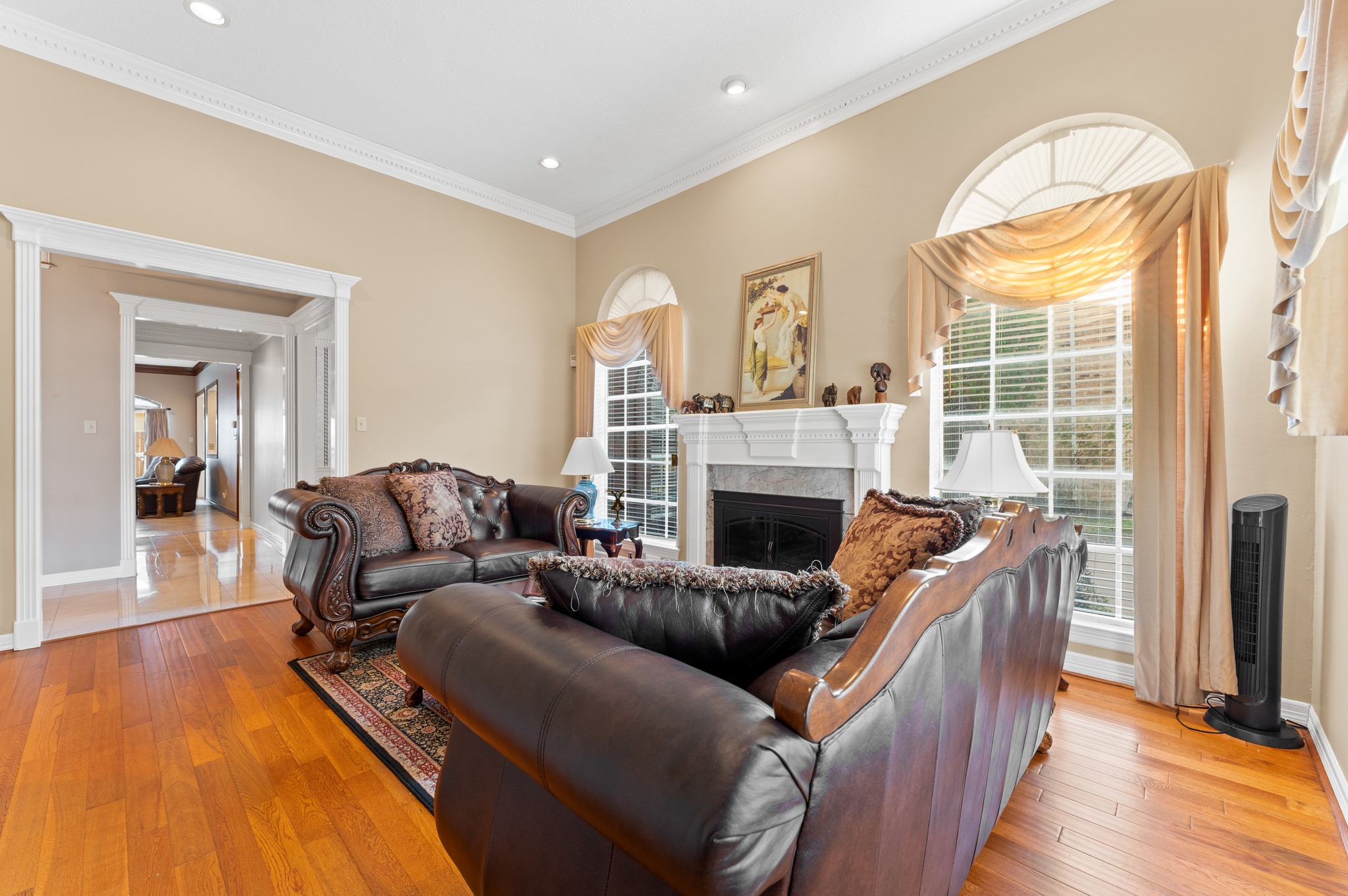 3303 Amber Forest Drive Property Photo 10