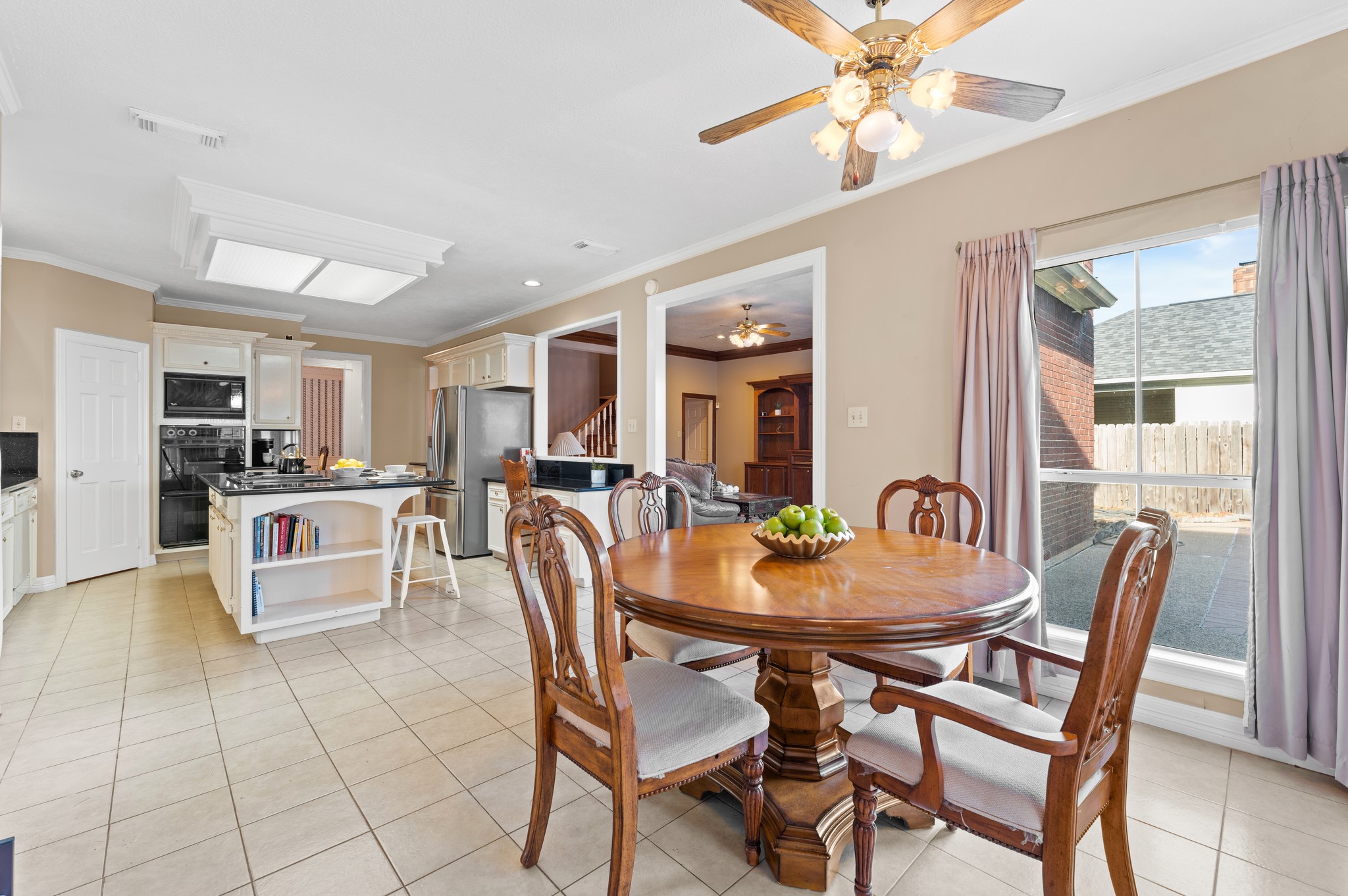 3303 Amber Forest Drive Property Photo 21
