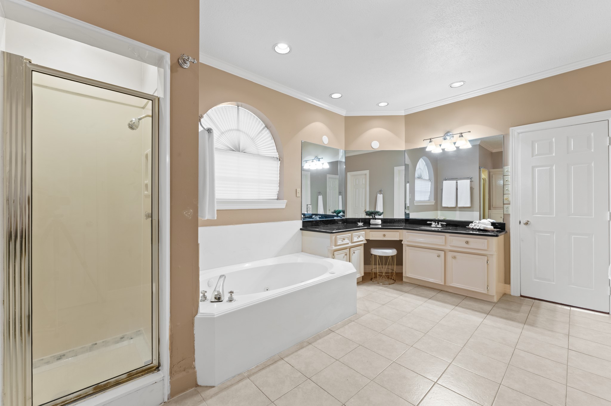 3303 Amber Forest Drive Property Photo 27