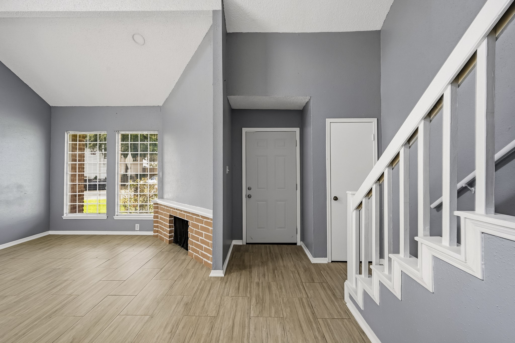 10918 Village Bend Lane 918 Property Photo 4
