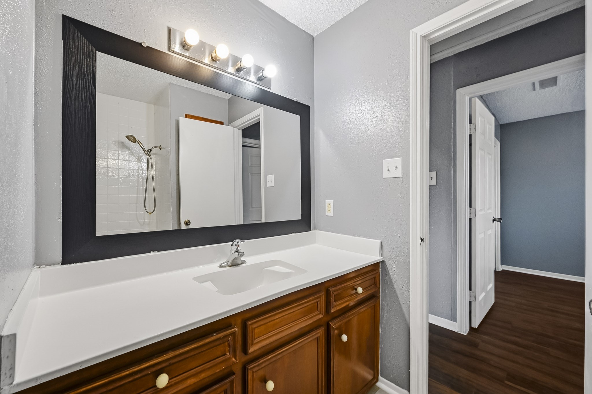10918 Village Bend Lane 918 Property Photo 29