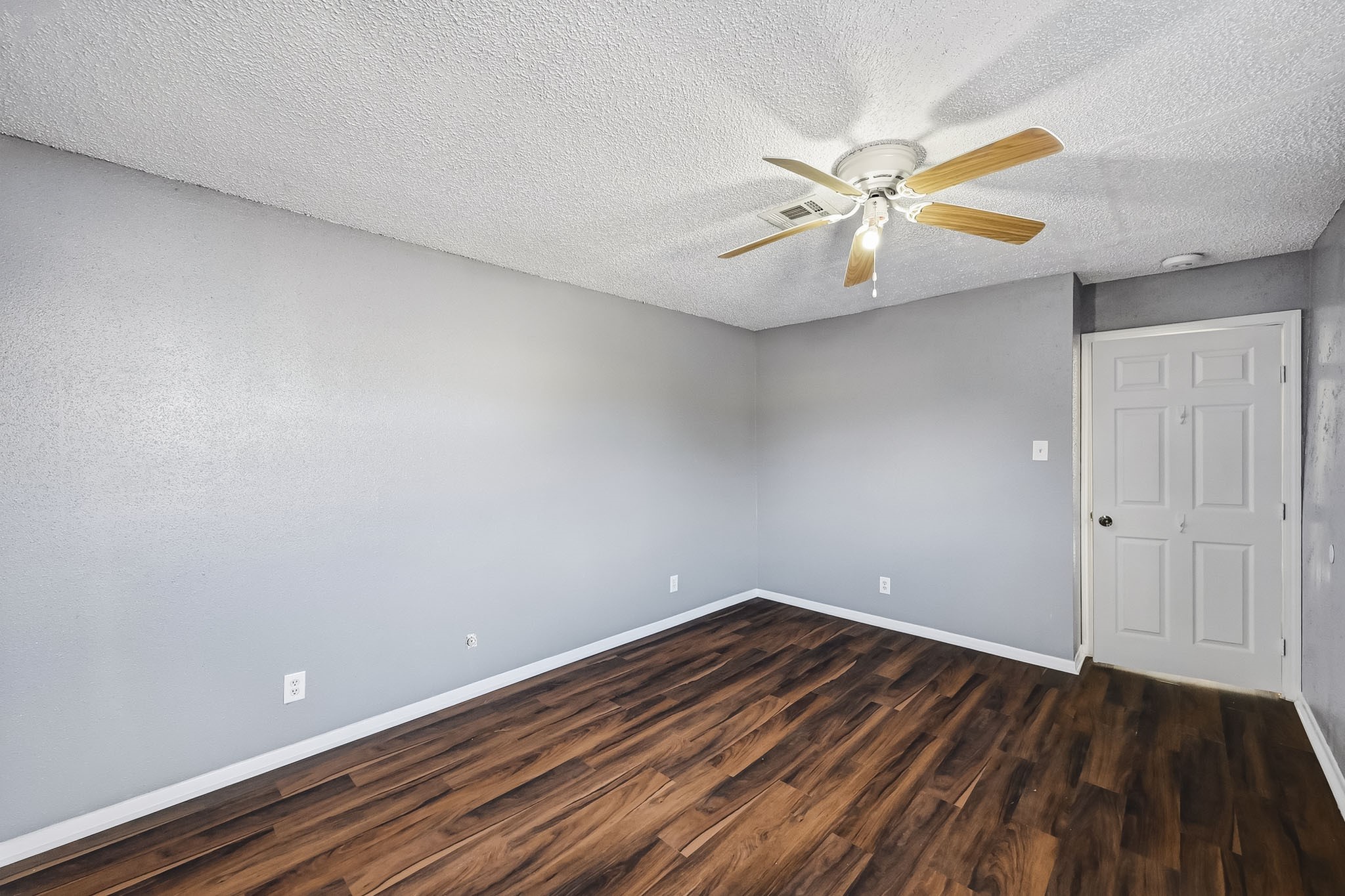 10918 Village Bend Lane 918 Property Photo 35