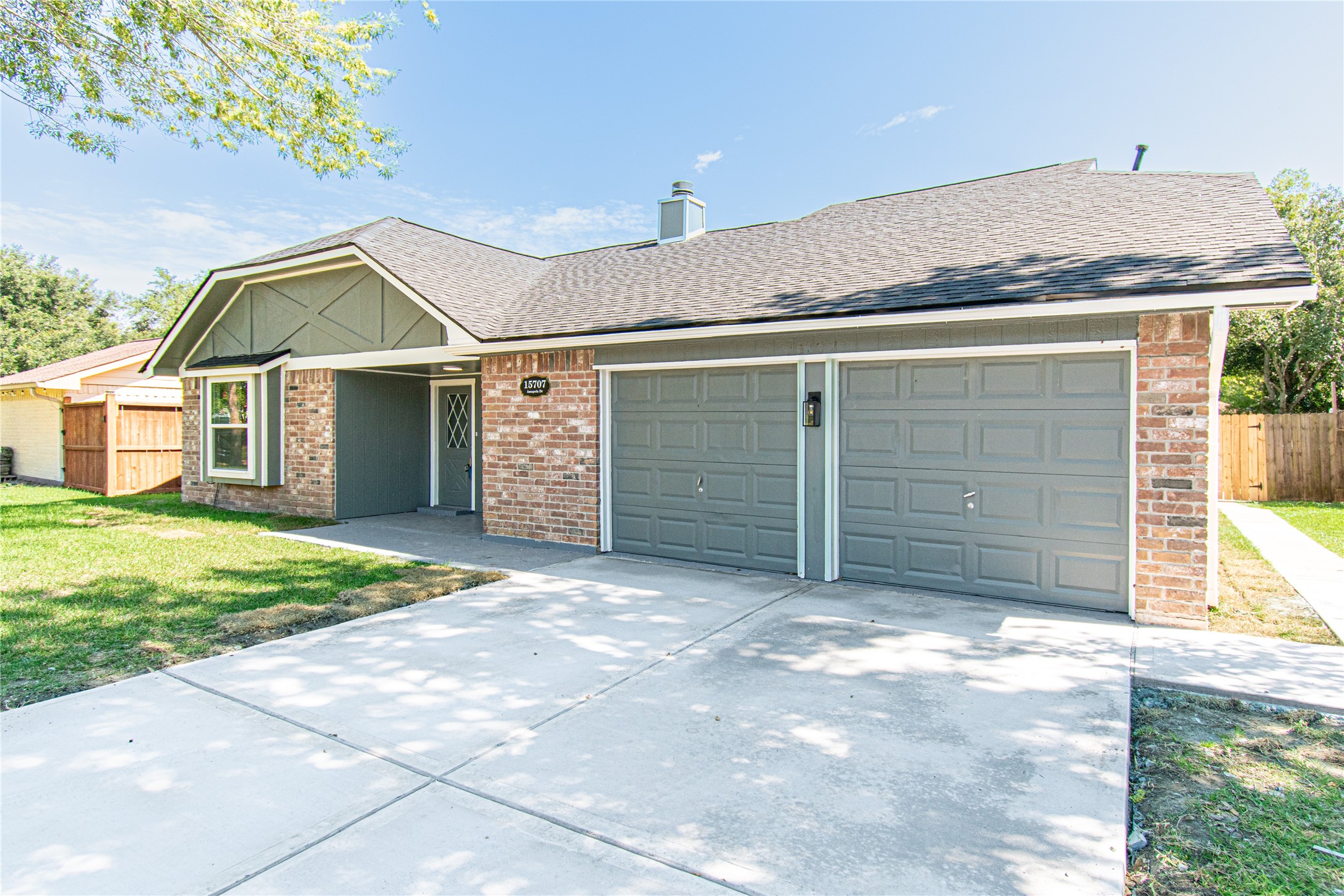 15707 Amapola Drive Property Photo 4