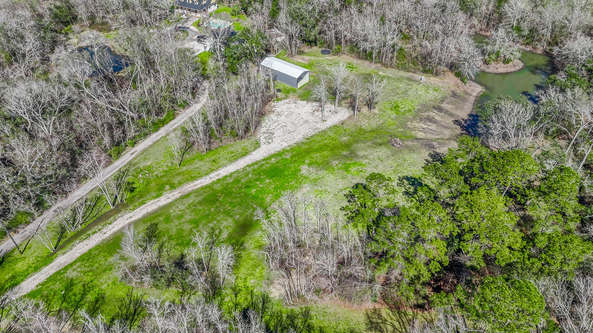 314 County Road 904 Property Photo 5