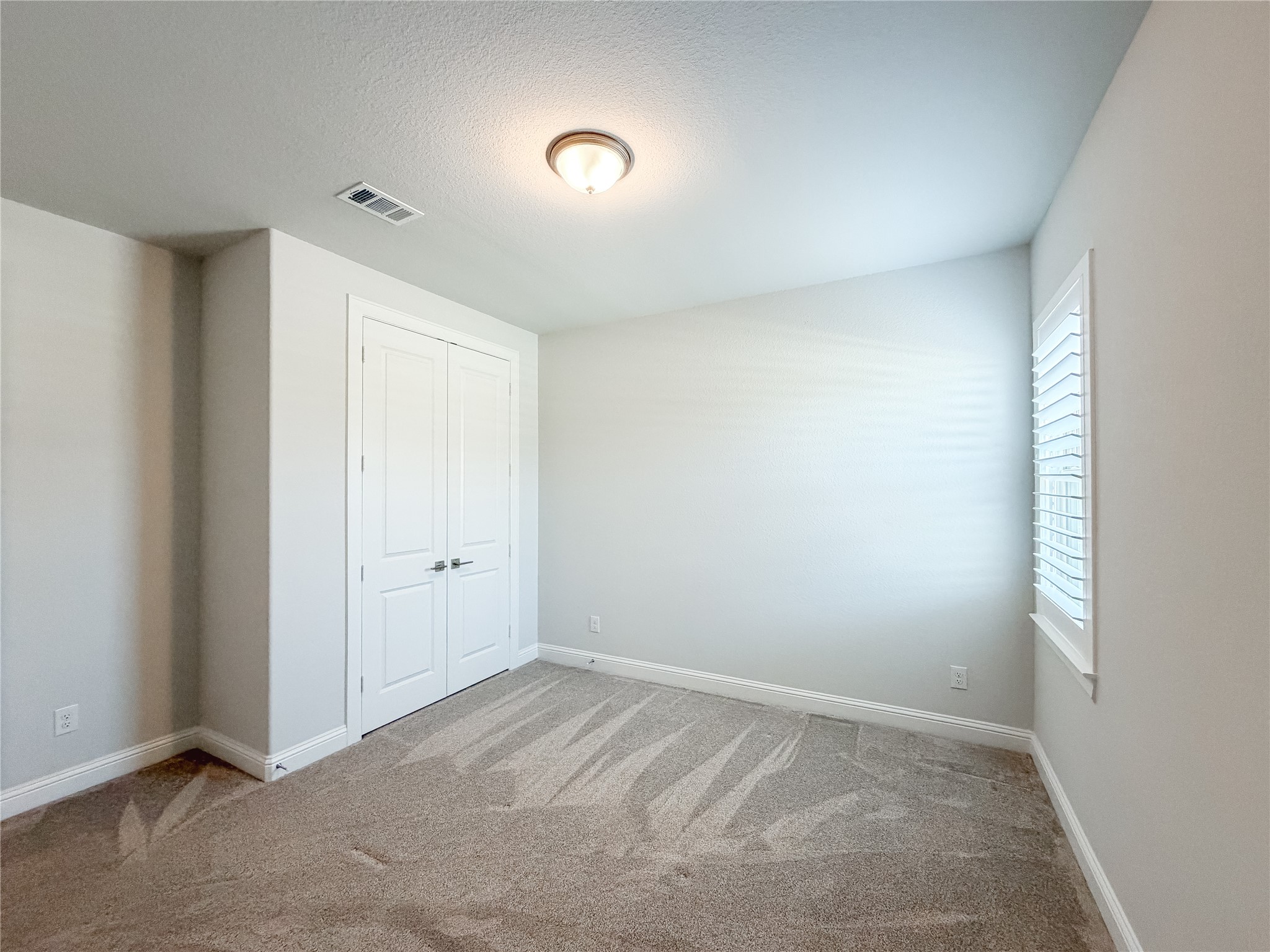 13203 Wood Leaf Park Property Photo 9