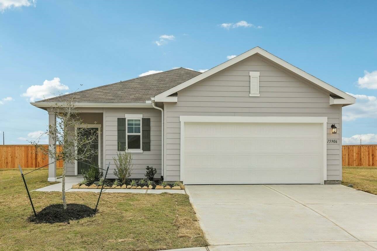 340 Stone Crossing Drive Property Photo 1