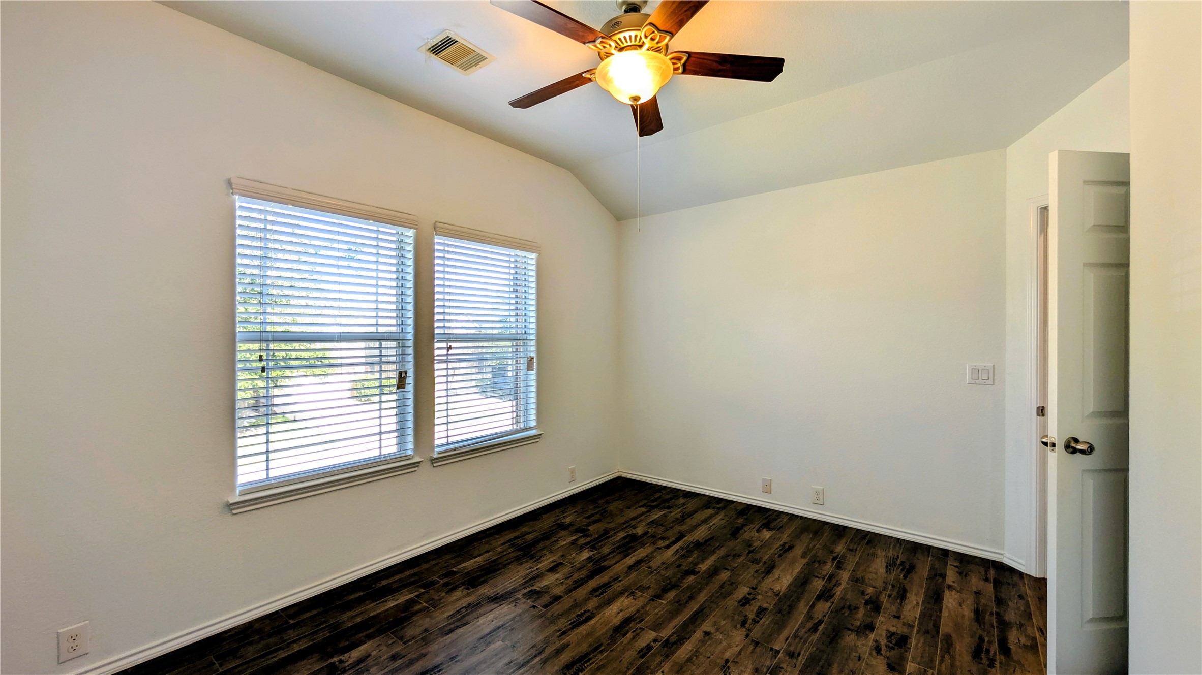 6019 Gracys Landing Lane Property Photo 37