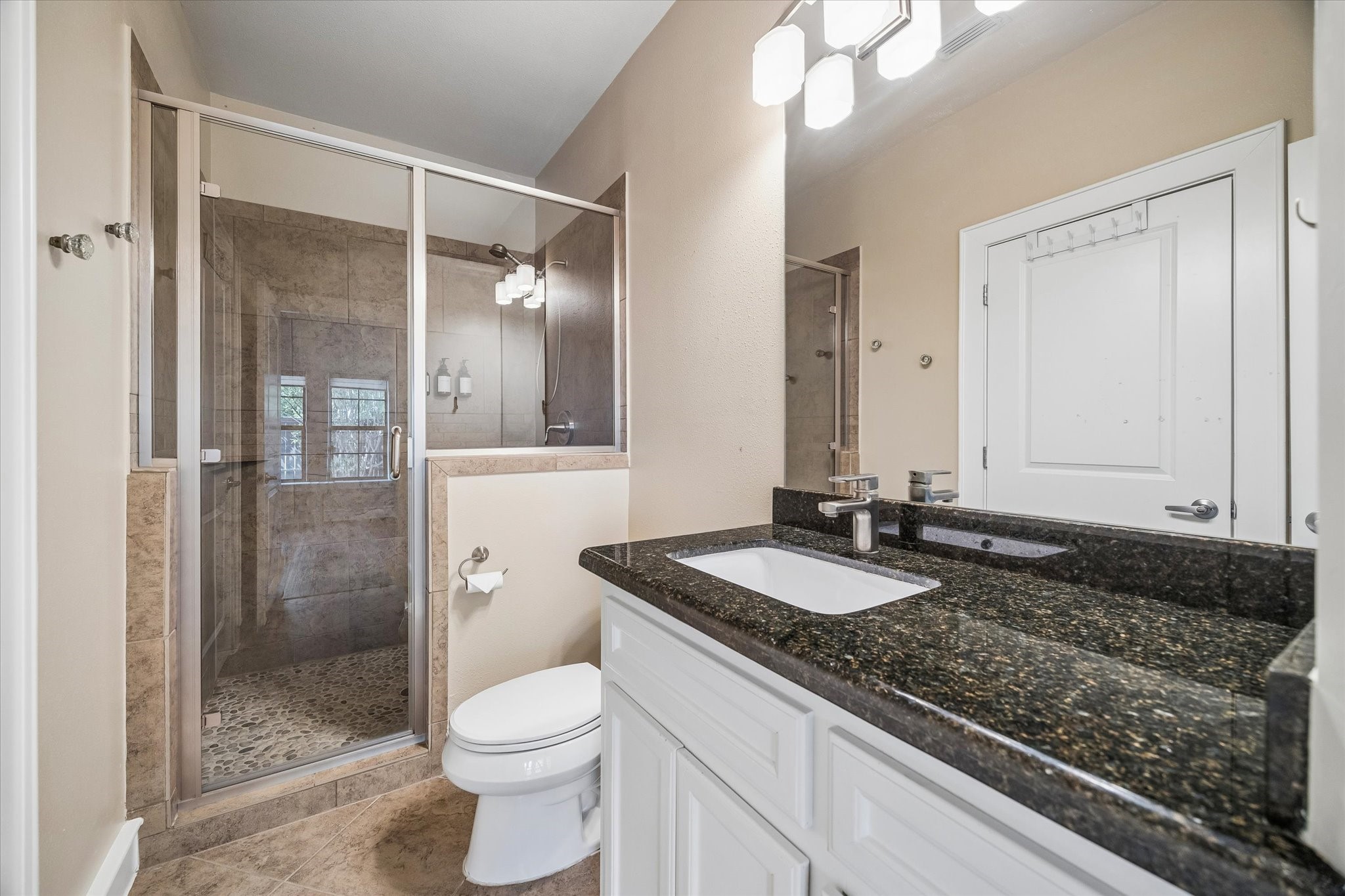 5803 Kiam Street Property Photo 29