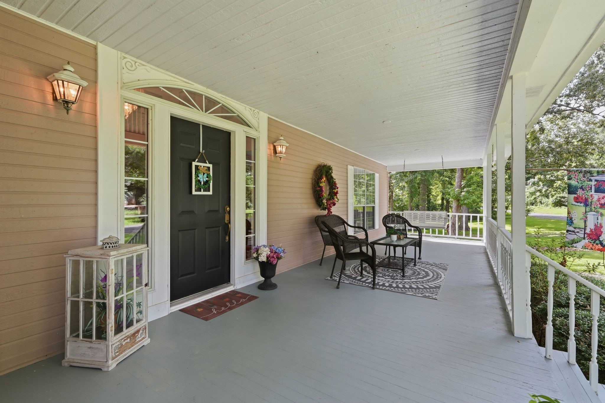 249 Lakeshore Drive Property Photo 9
