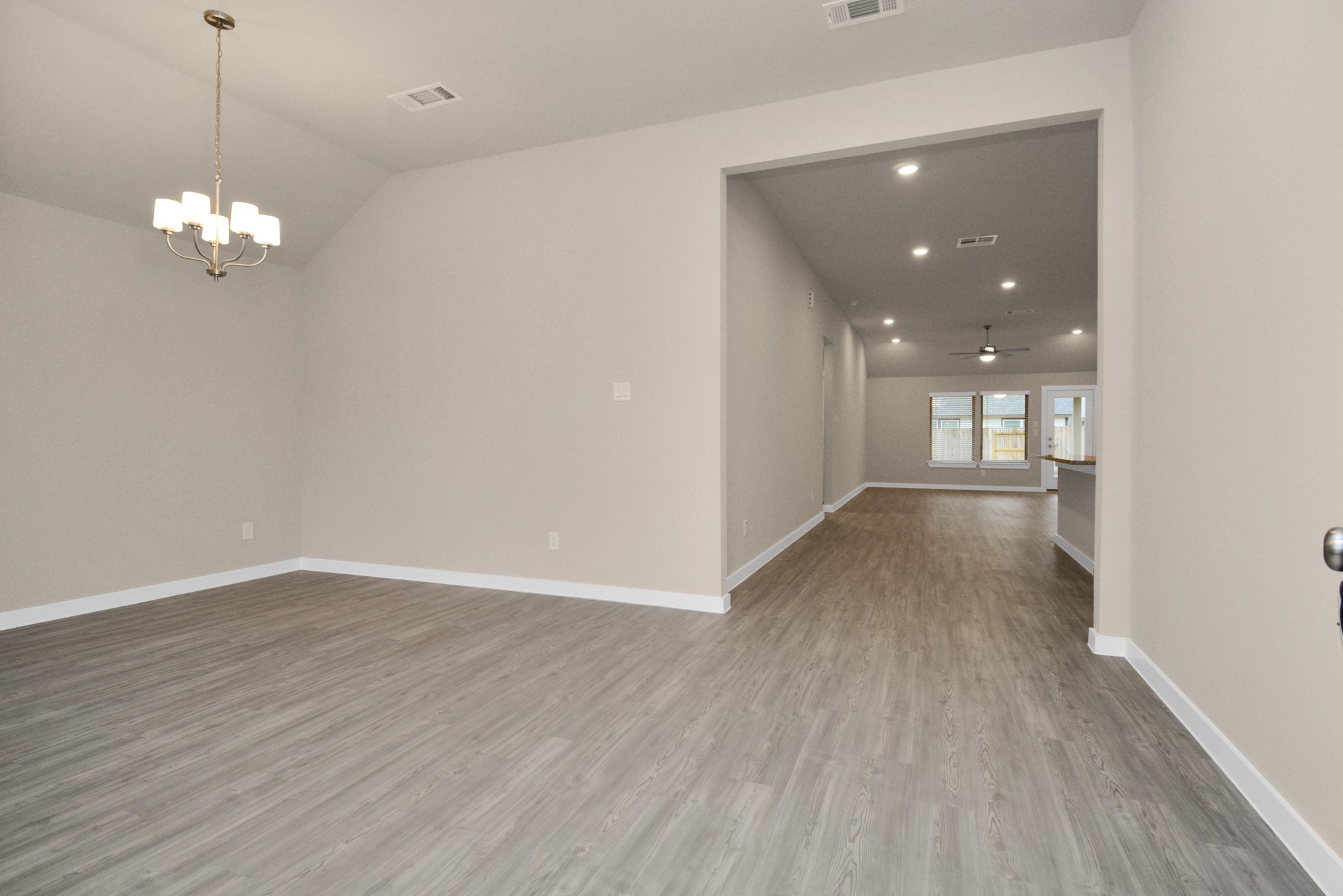 2734 San Bernard Drive Property Photo 6