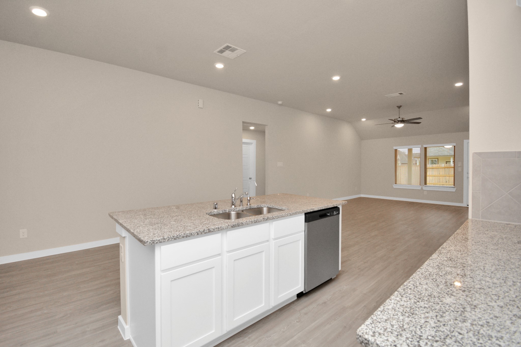 2734 San Bernard Drive Property Photo 13